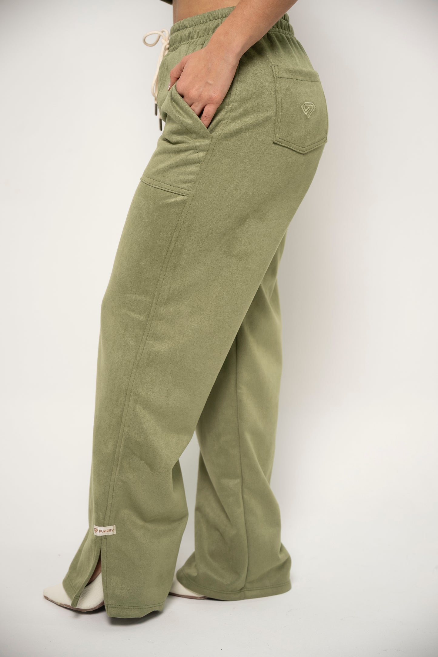 SET DE CHAQUETA, TOP Y SUDADERA PARA MUJER COLOR VERDE OLIVA
