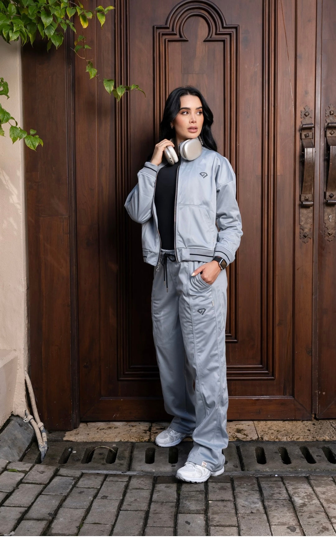 Set Tokio Gris De Chaqueta y Sudadera Bota Recta