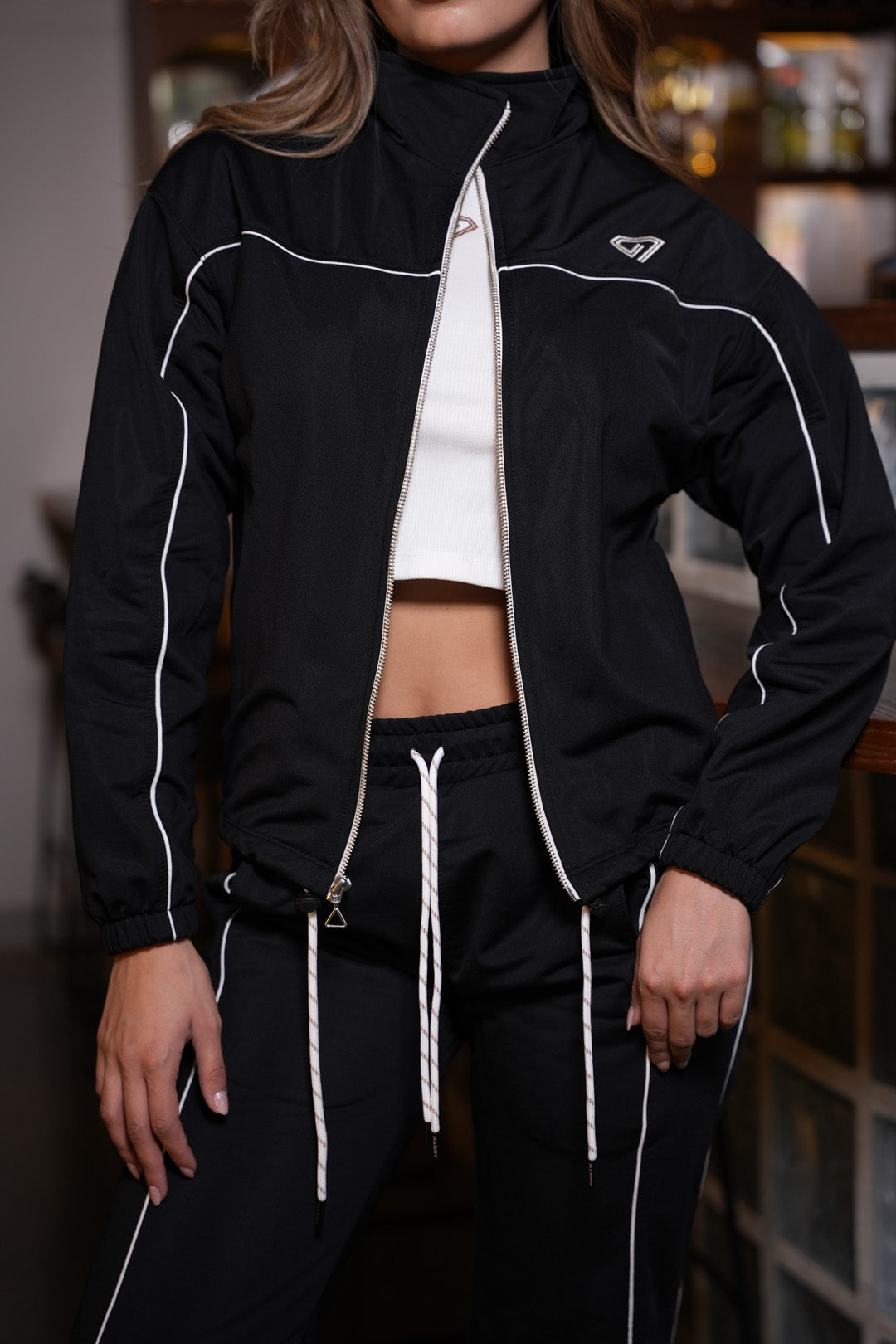 Set Élite Negro De Chaqueta y Sudadera Bota Recta