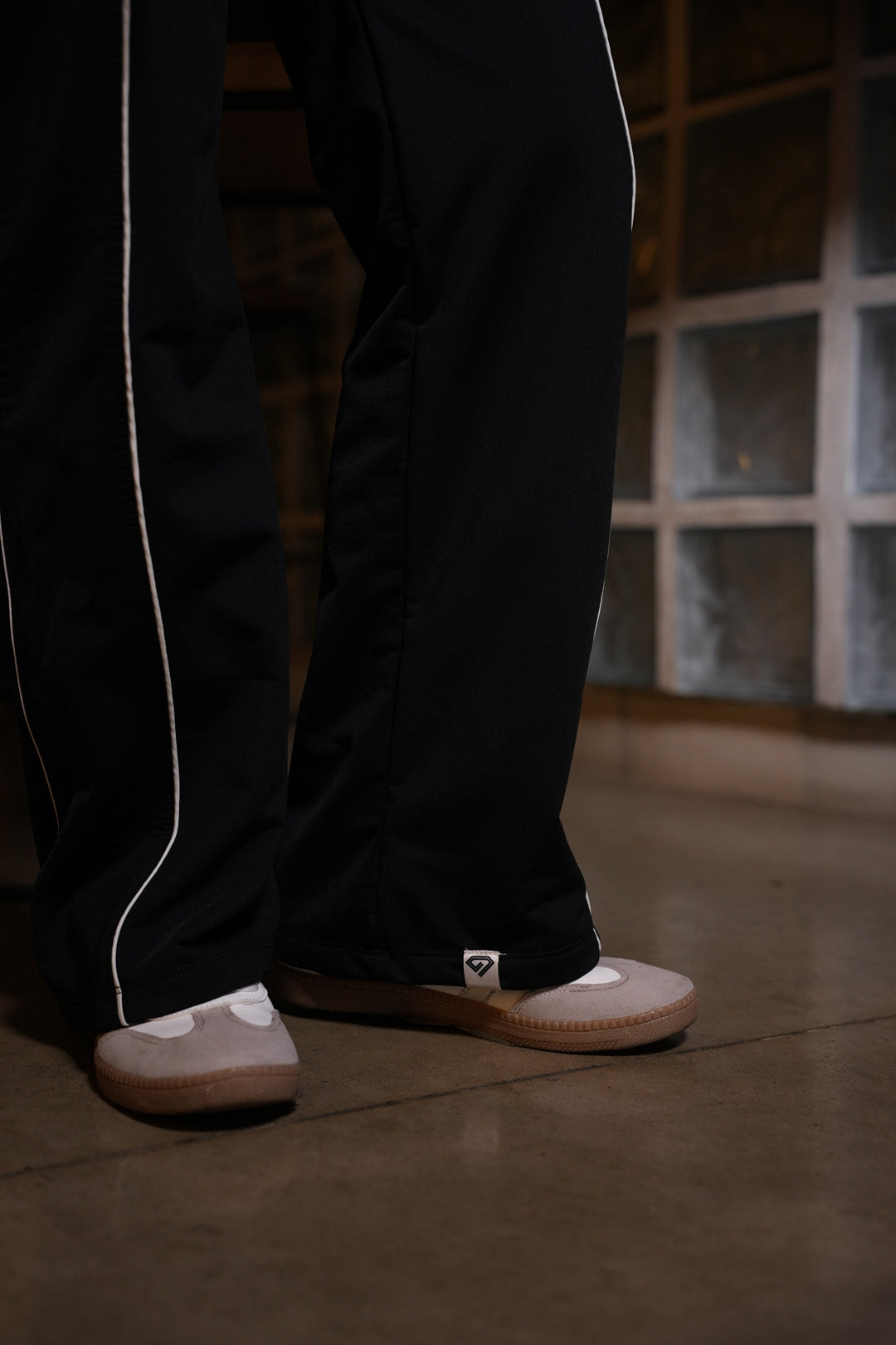 Set Élite Negro De Chaqueta y Sudadera Bota Recta