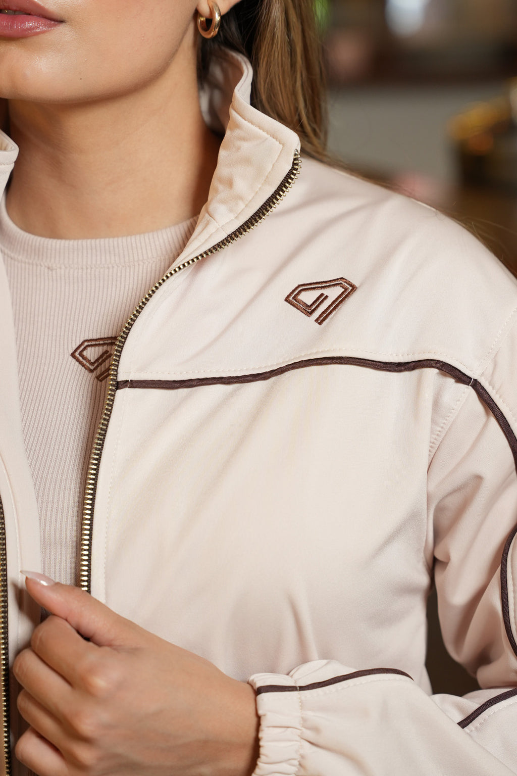 Set Ivory Vainilla De Chaqueta y Sudadera Bota Recta