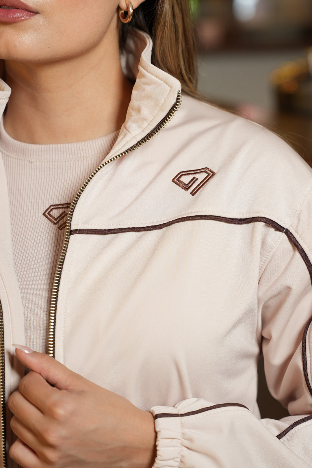 Set Ivory Vainilla De Chaqueta y Sudadera Bota Recta