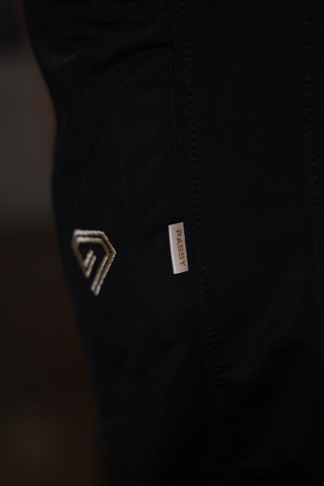 Set Onix Negro De Chaqueta y Sudadera Bota Recta