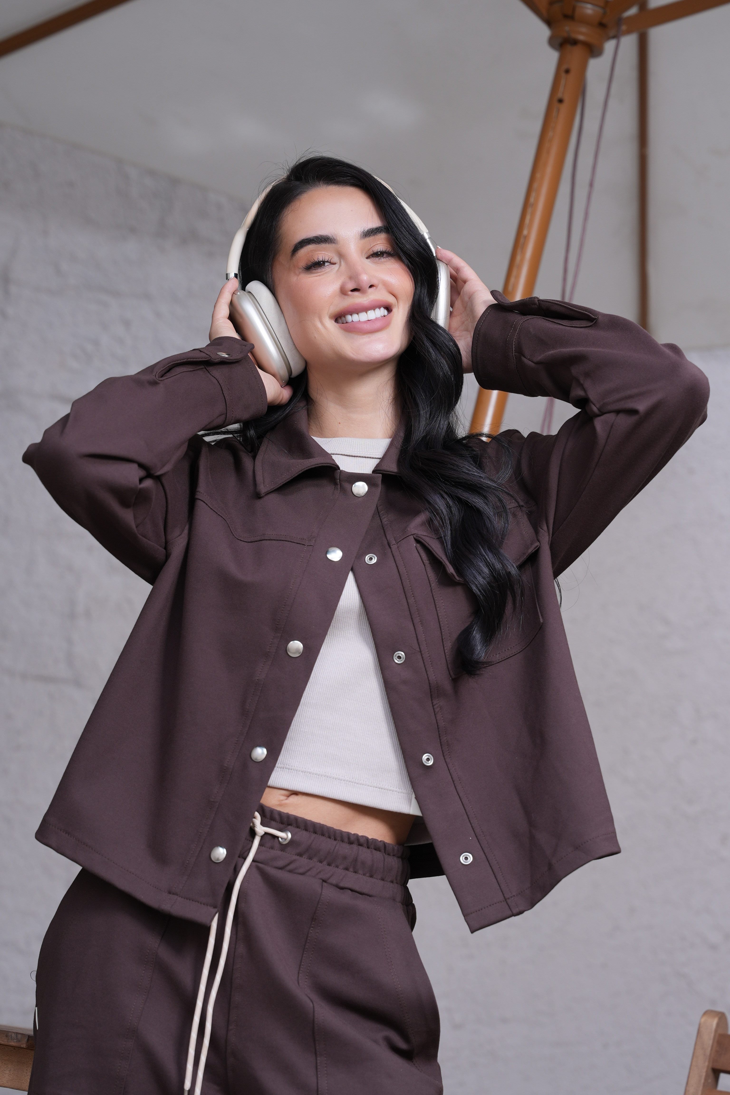 Set Aura Café De Chaqueta y Sudadera Bota Recta