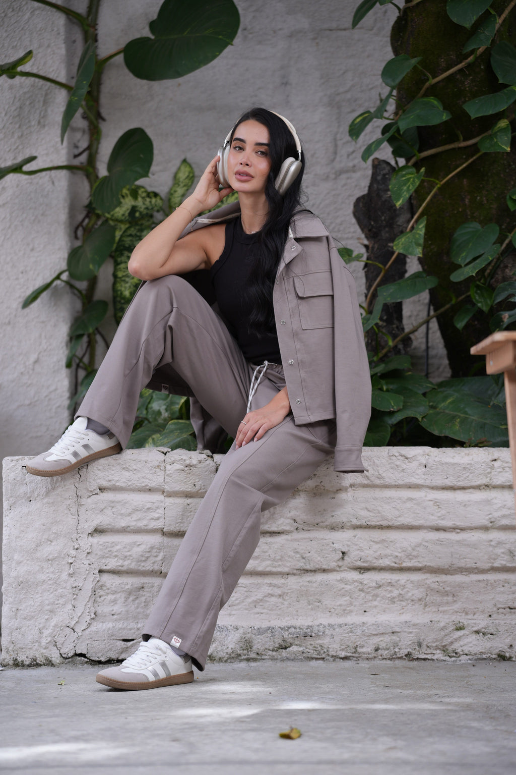 Set Aura Arena De Chaqueta y Sudadera Bota Recta
