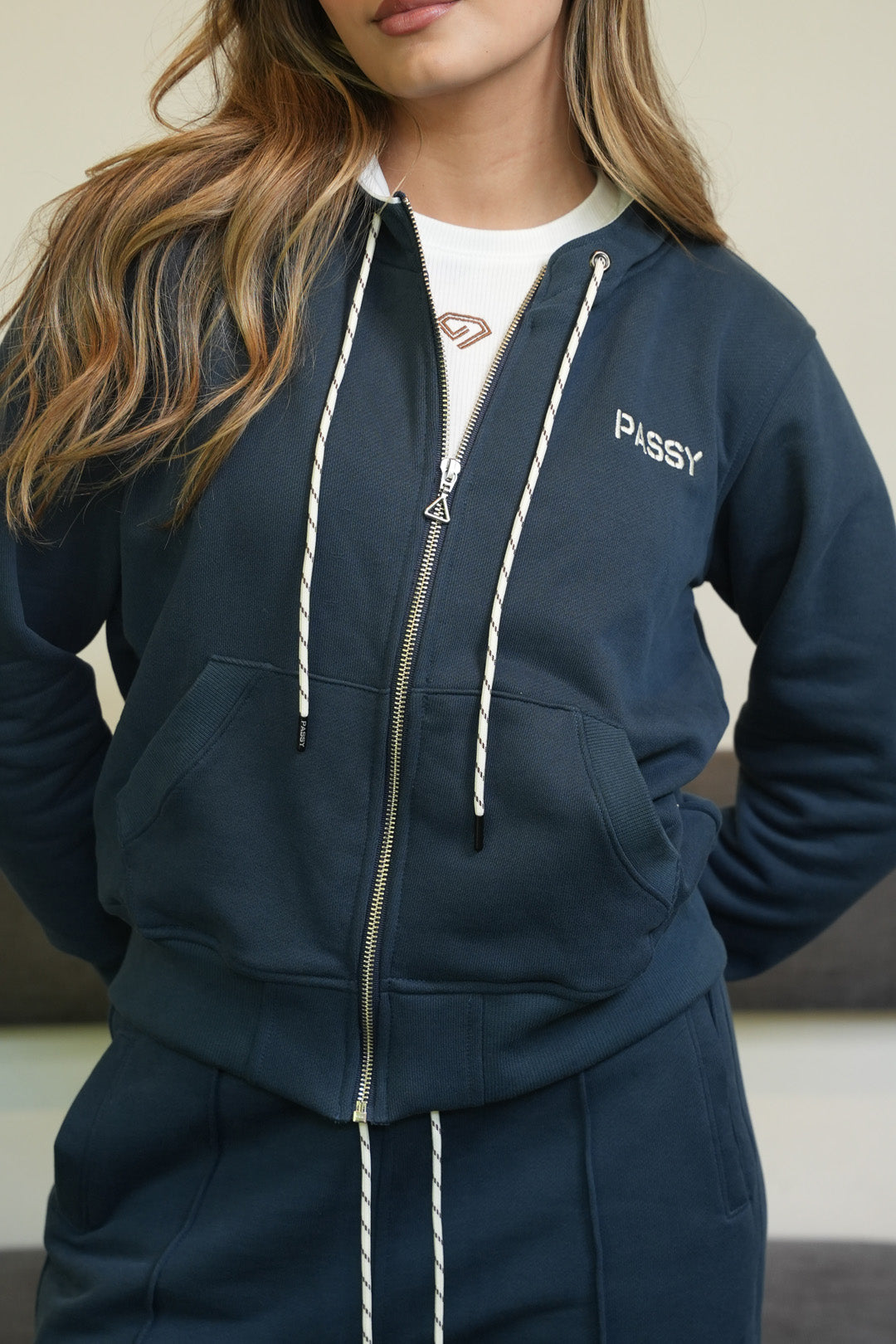 Set Zafiro Clásico Azul Oscuro De Chaqueta y Sudadera Bota Recta