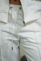 Set Clásico Marfil De Chaqueta y Sudadera Bota Recta
