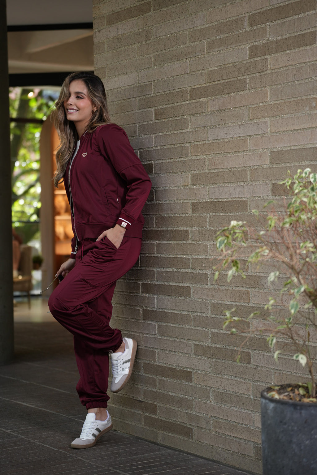Set Roma Vinotinto De Chaqueta y Jogger
