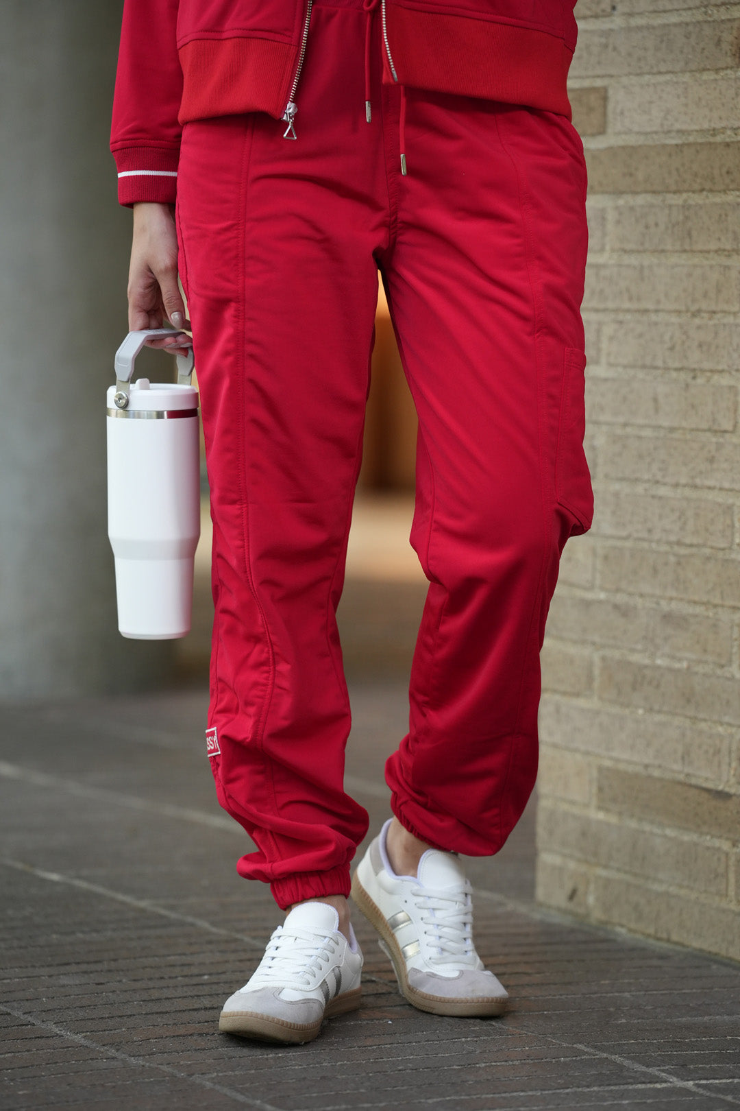Set Paris Rojo De Chaqueta y Jogger