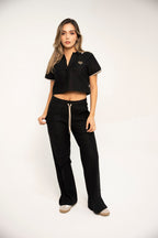 Set Negro De Camiseta Tipo Polo y Sudadera Bota Recta