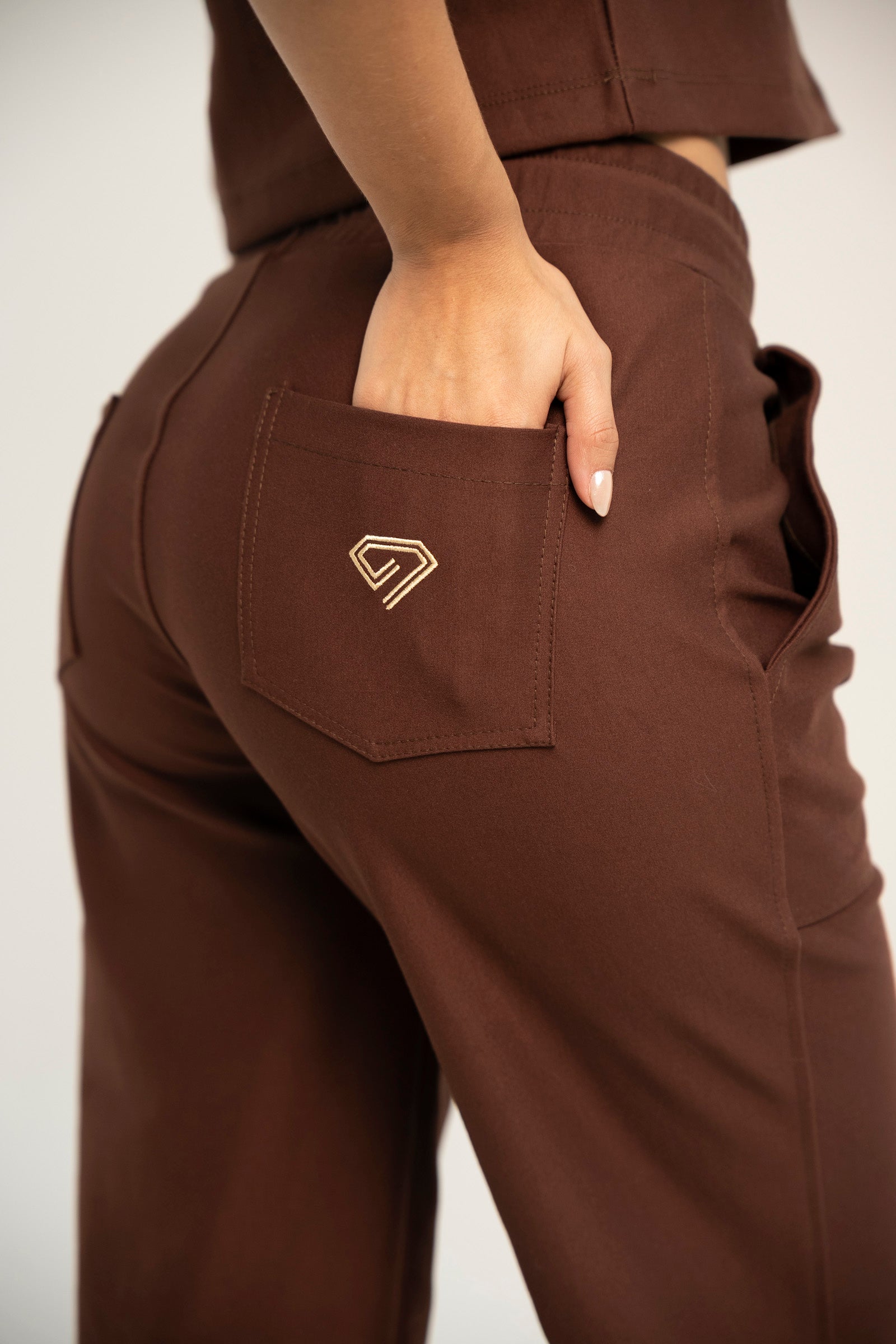 Set Café De Camiseta Tipo Polo y Sudadera Bota Recta