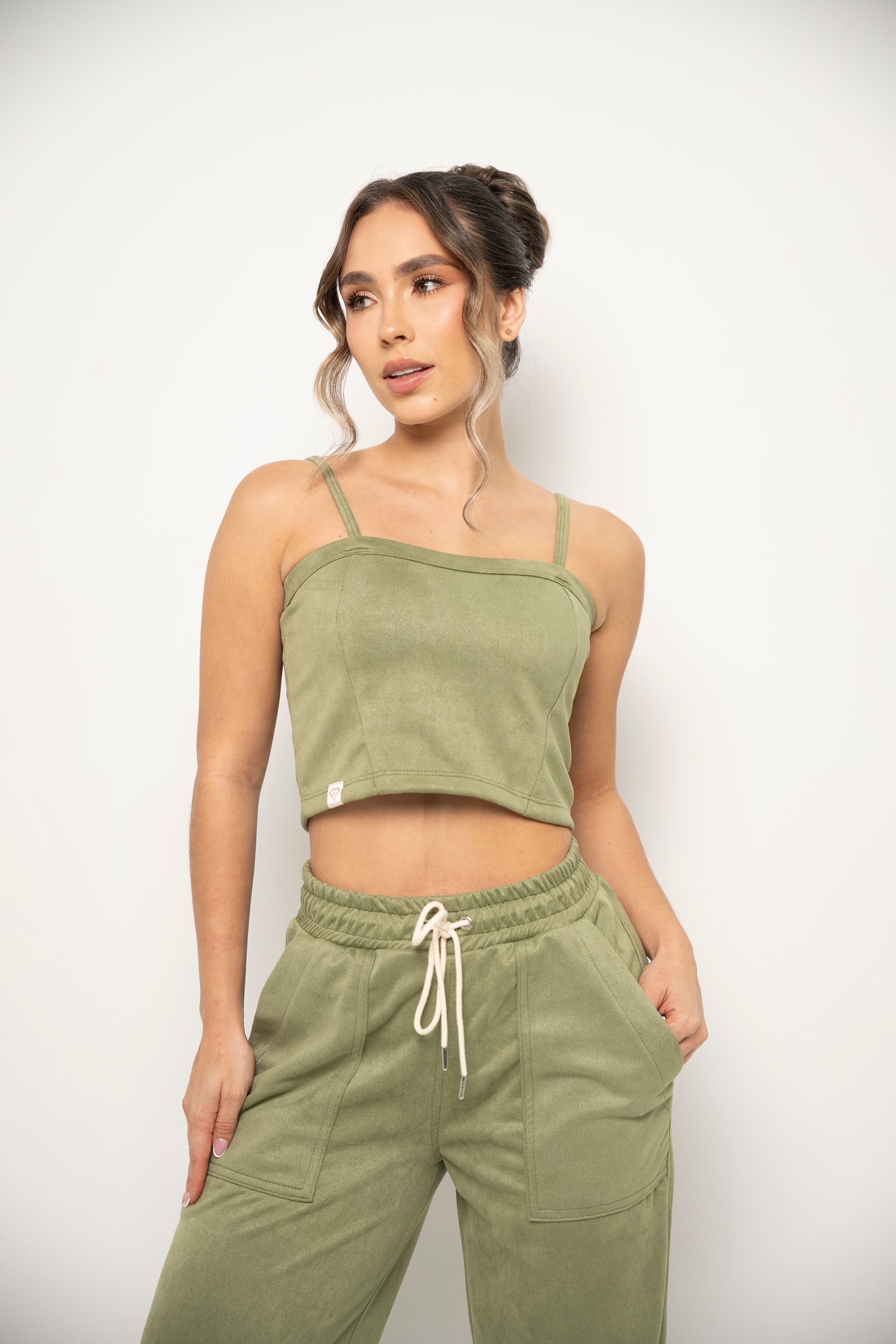 Top Corto Color Verde Oliva