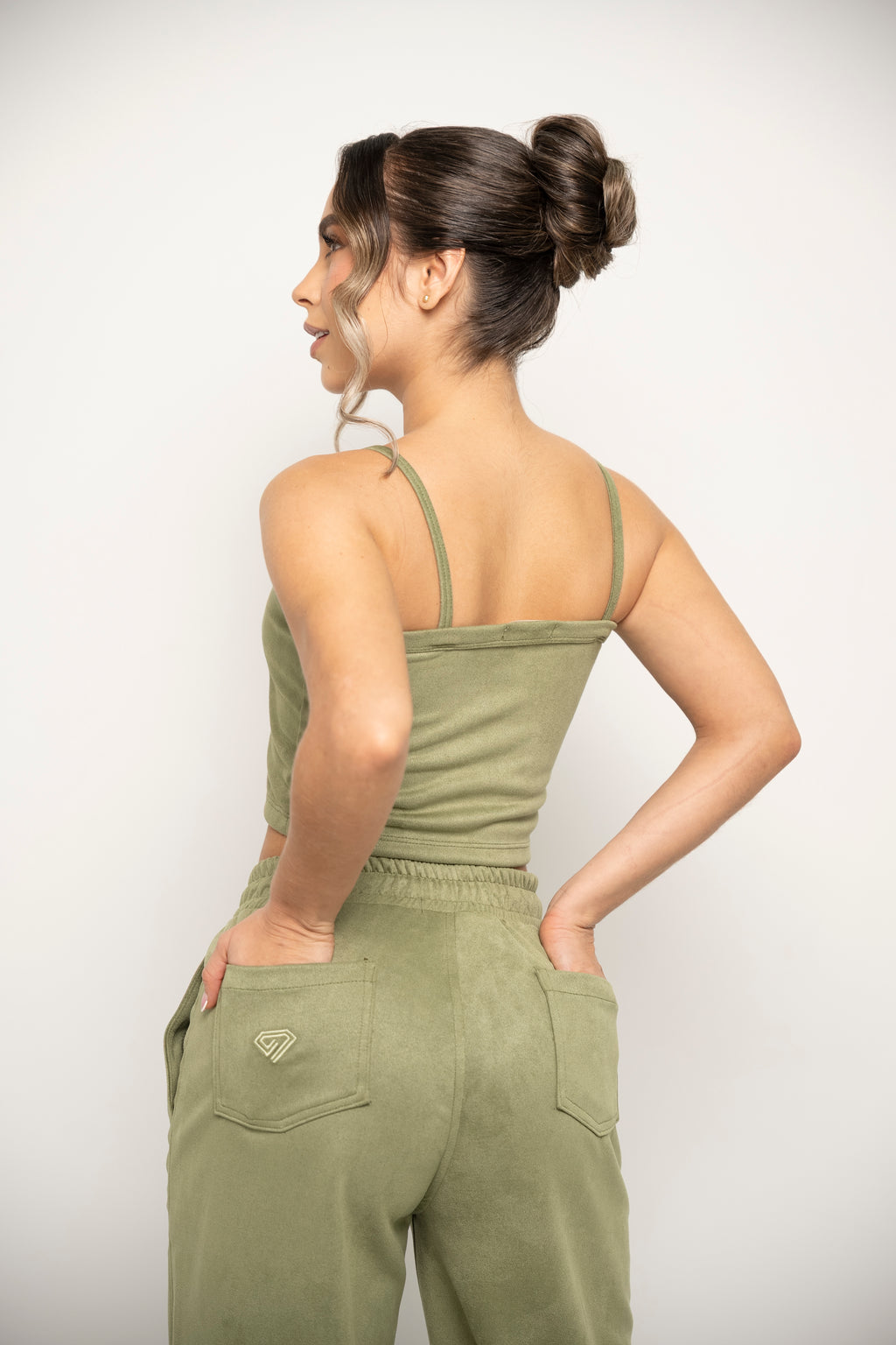 Top Corto Color Verde Oliva