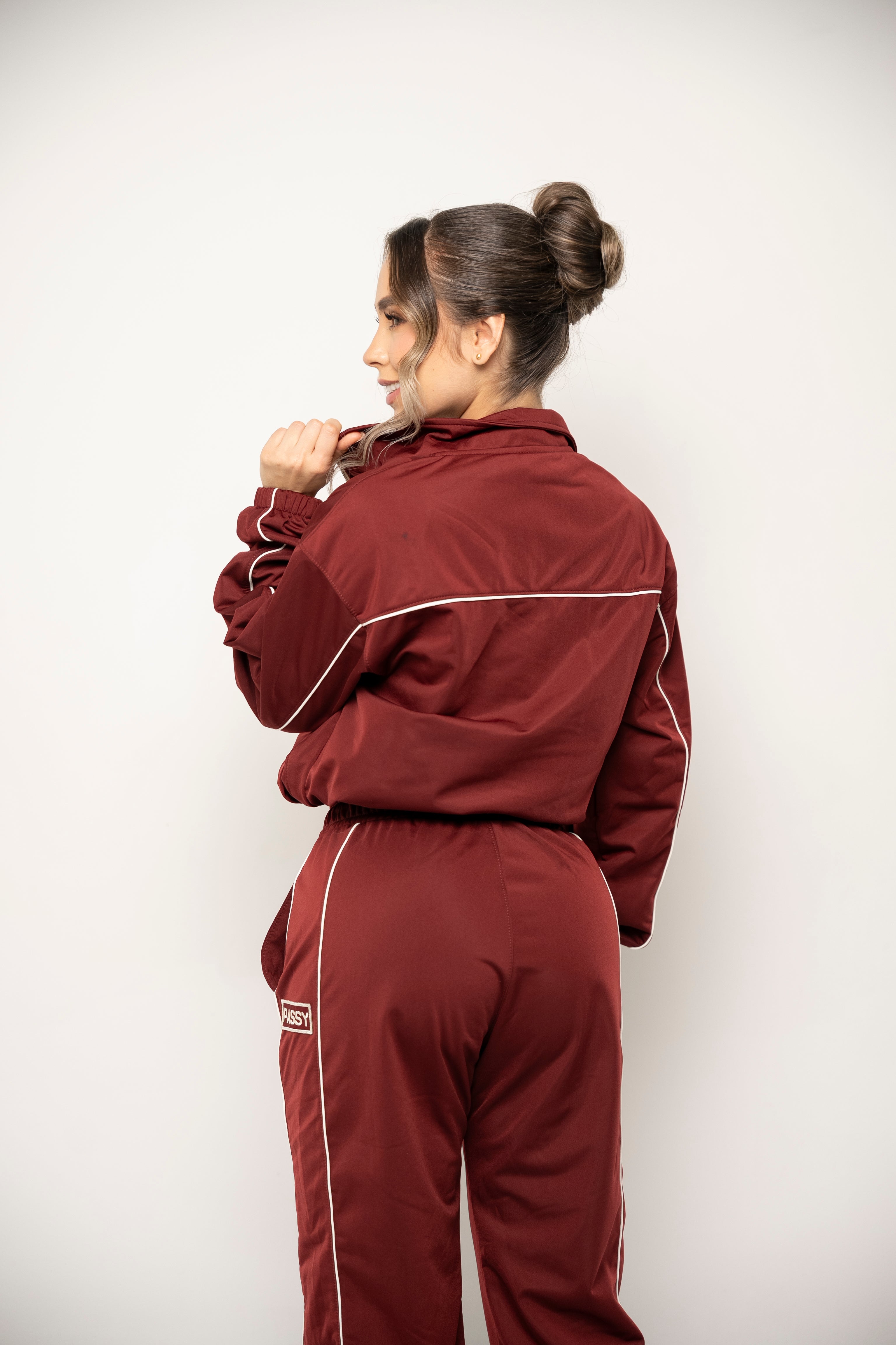 Sudadera Bota Recta Color Vinotinto