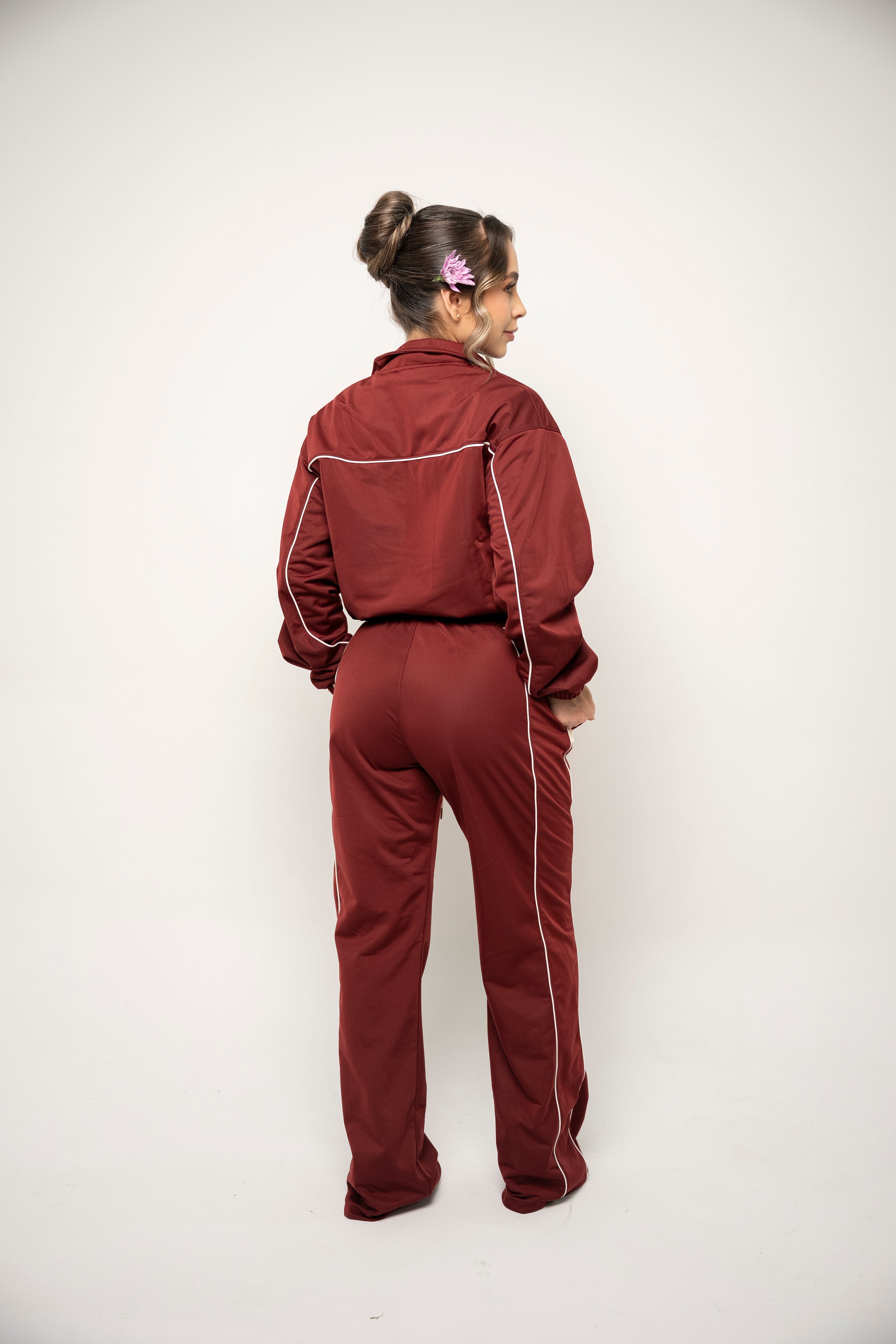 Sudadera Bota Recta Color Vinotinto