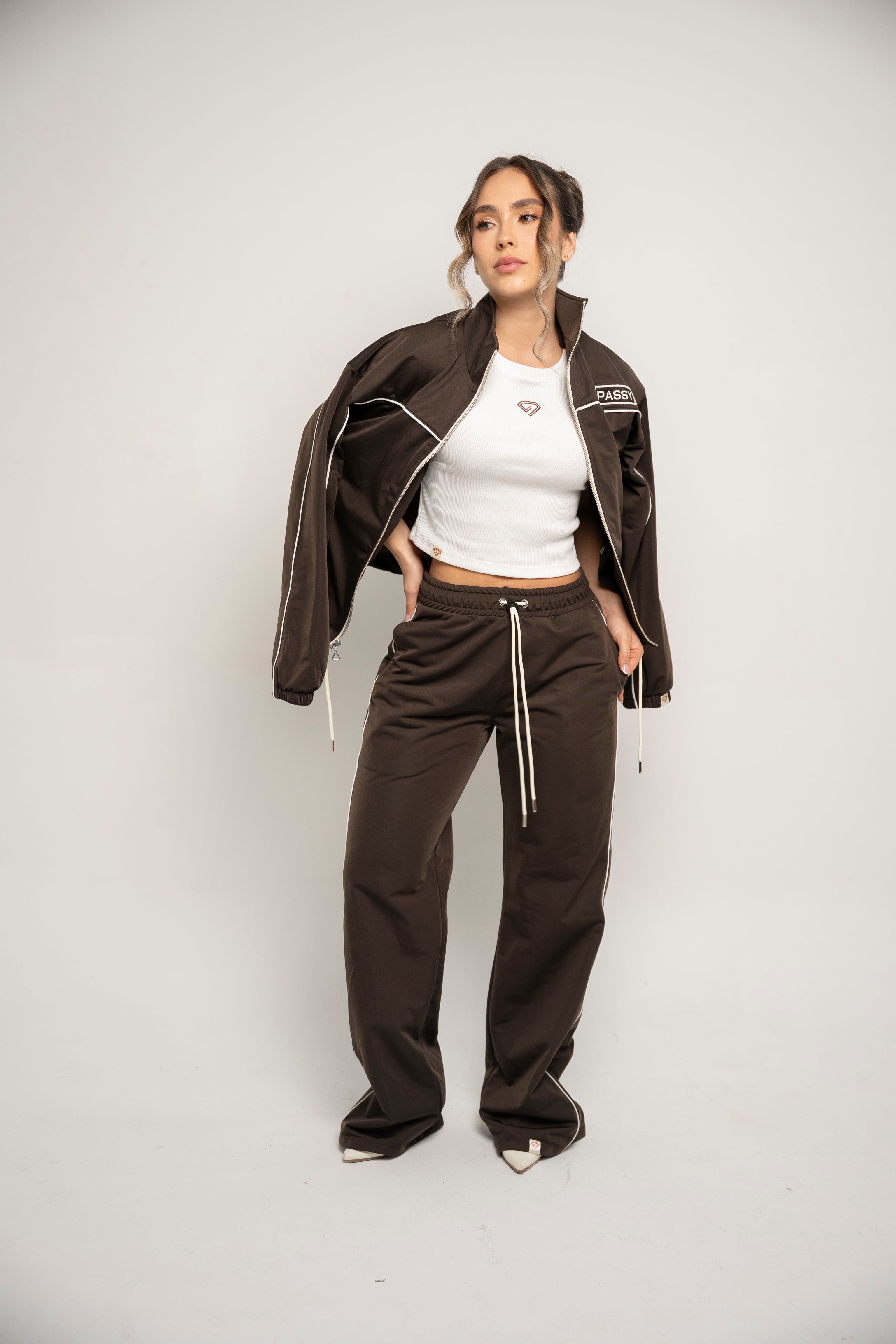 Sudadera Bota Recta Color Café