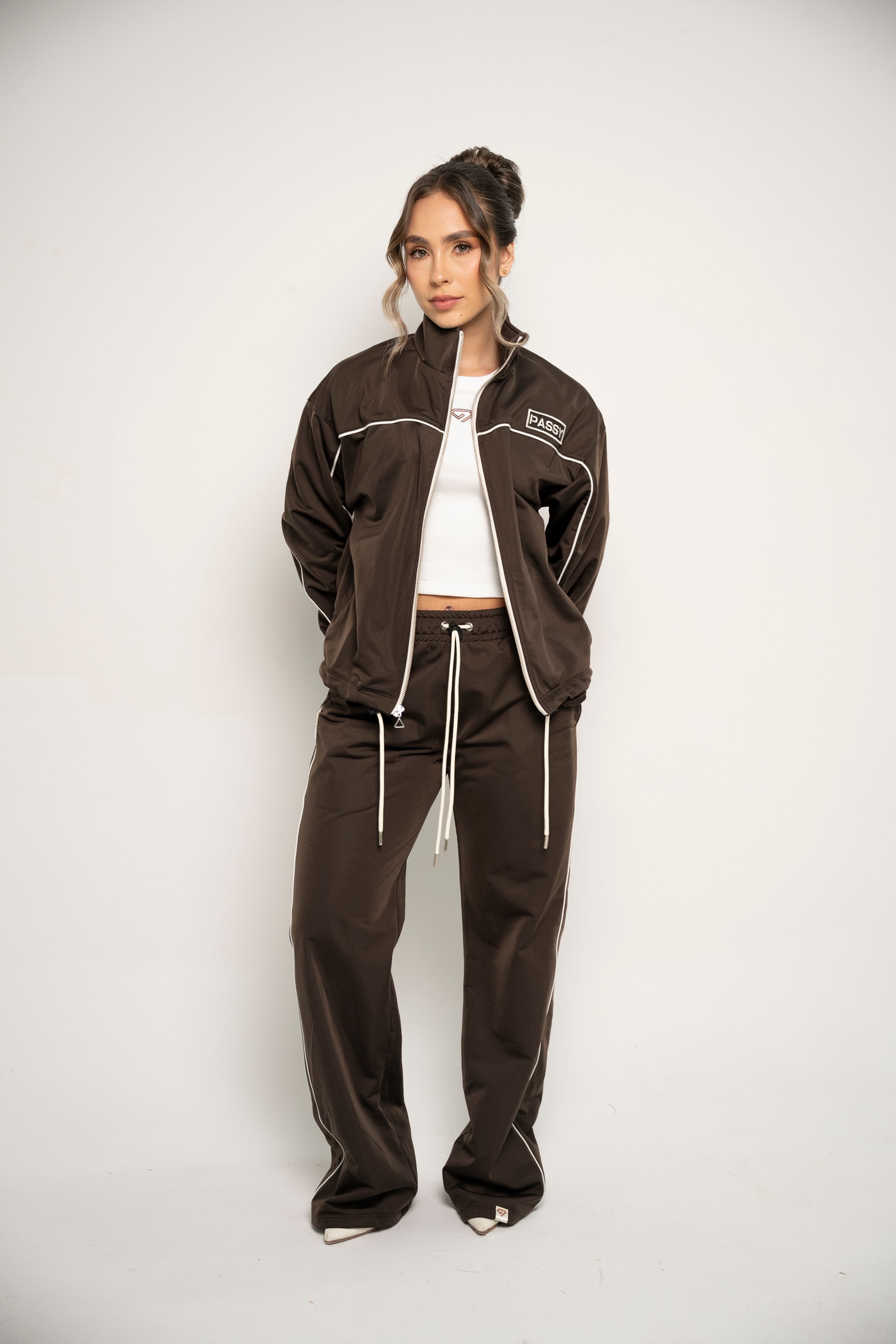 Sudadera Bota Recta Color Café