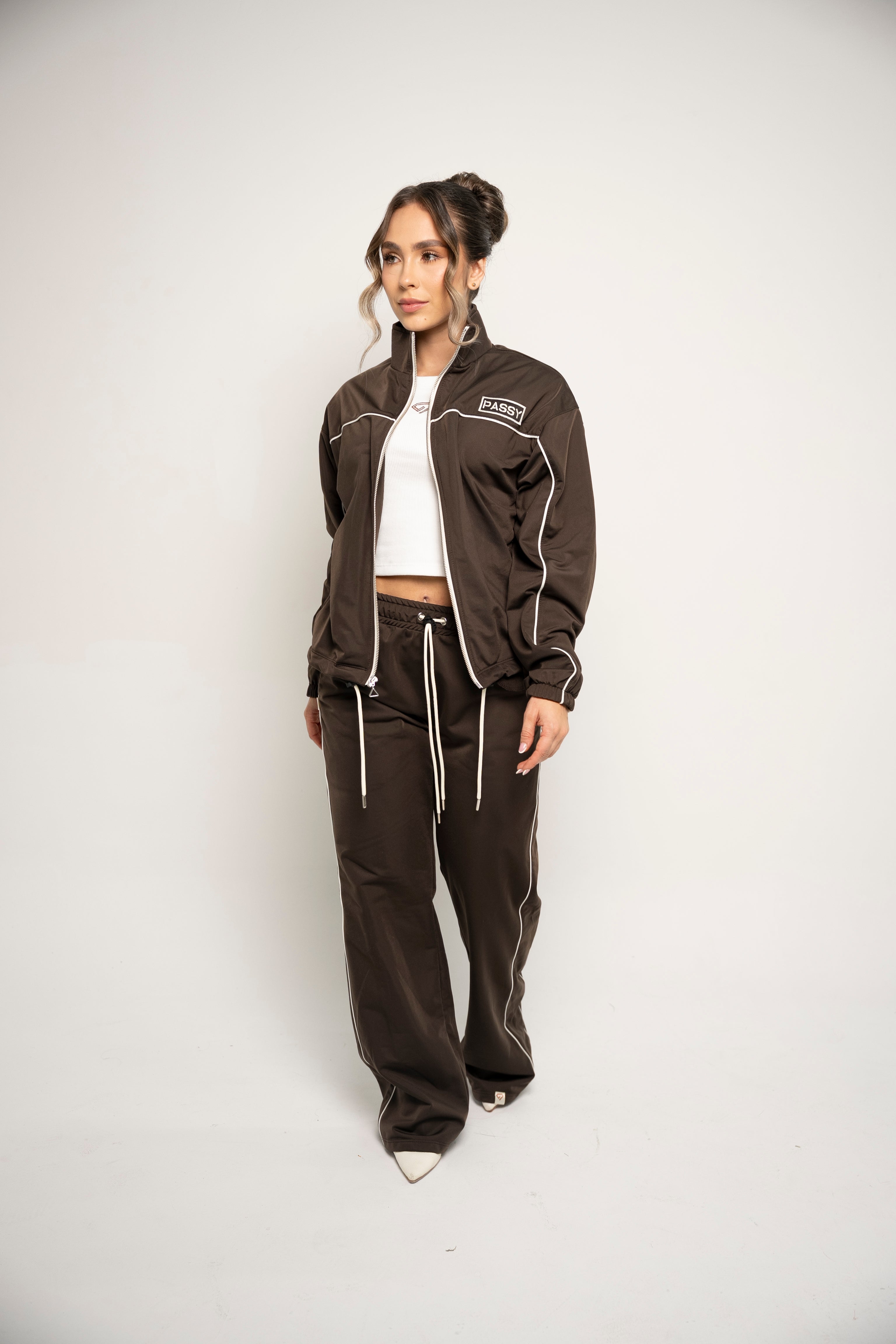 Chaqueta Con Cierre Color Café