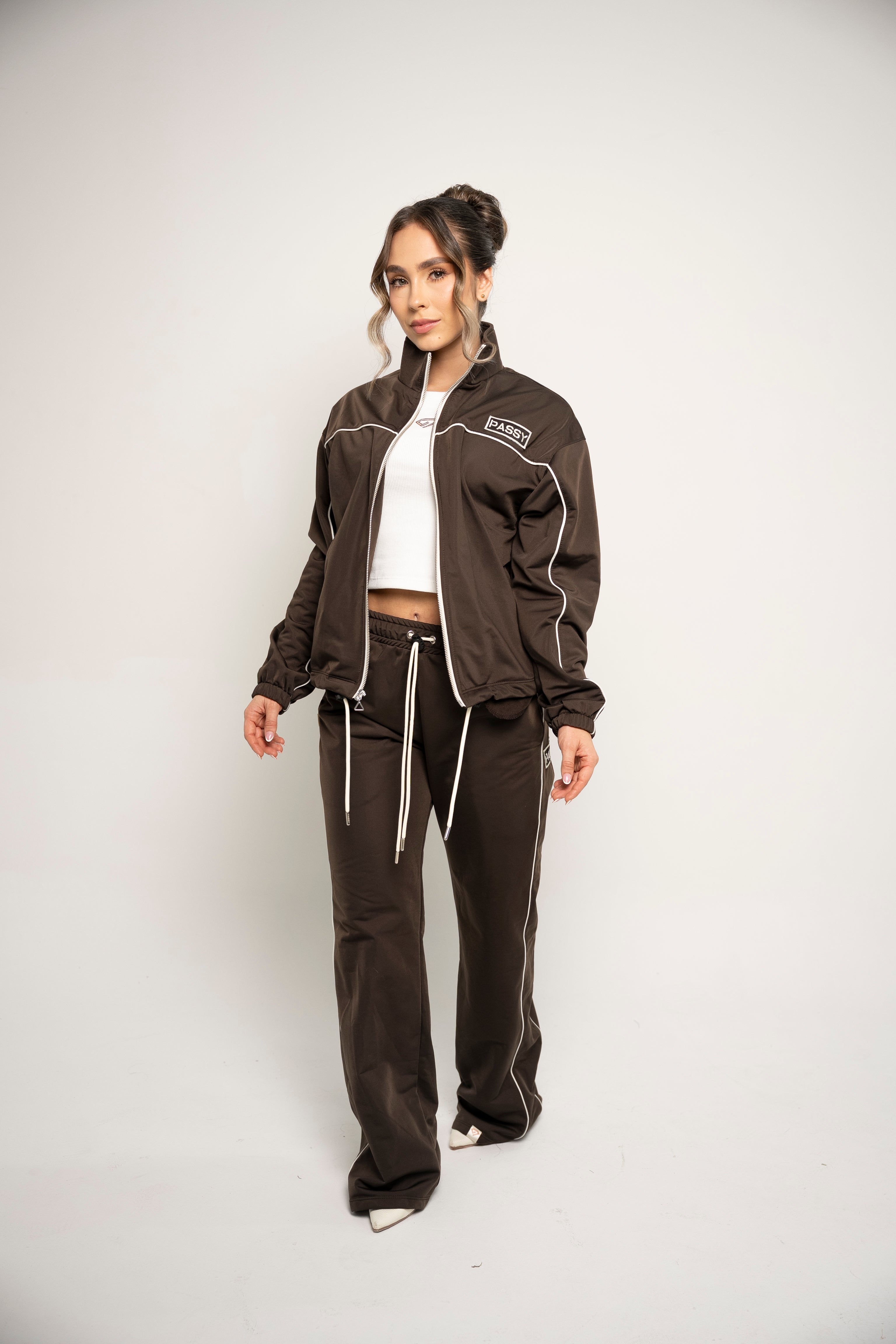 Sudadera Bota Recta Color Café