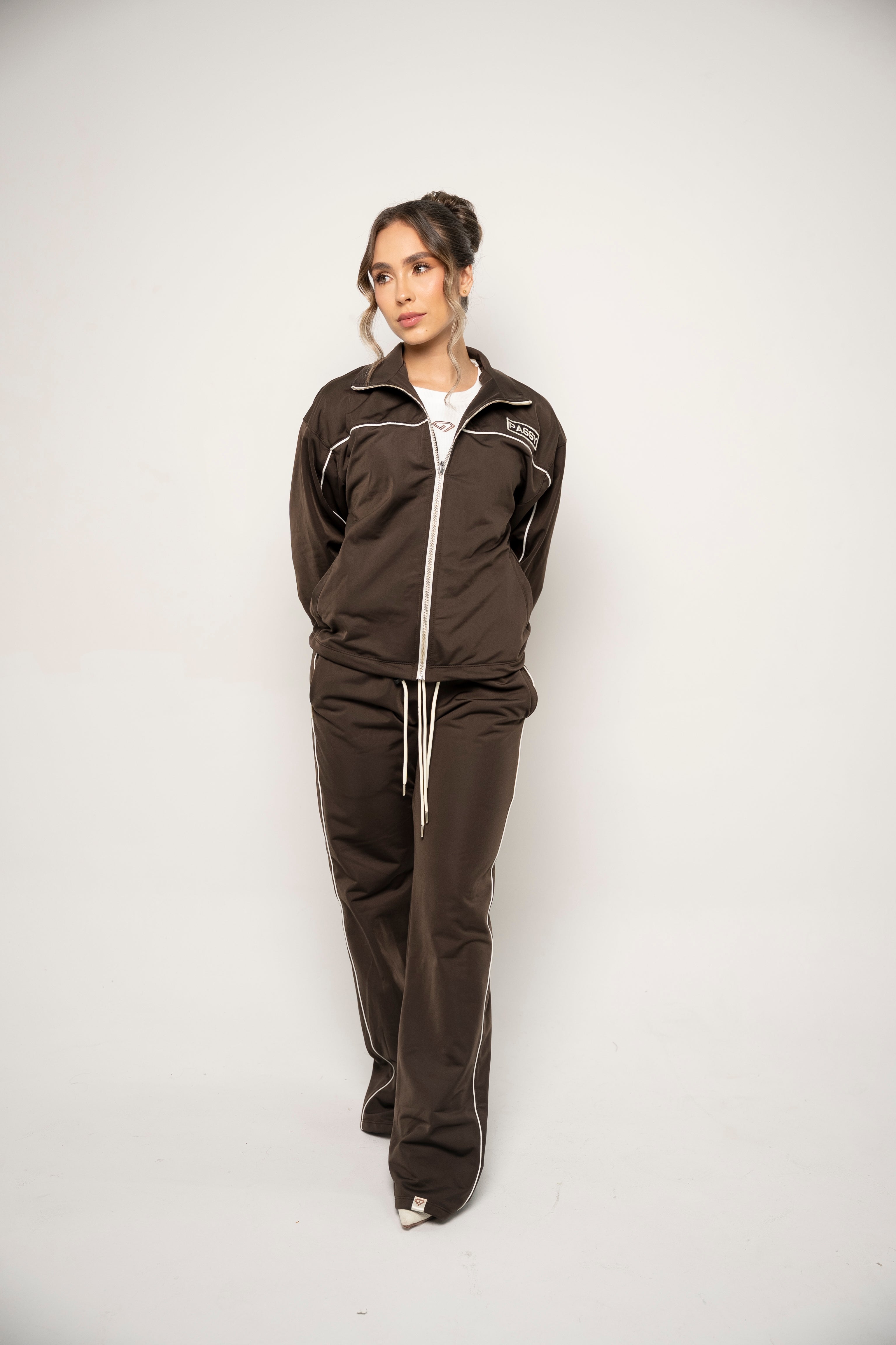 Sudadera Bota Recta Color Café