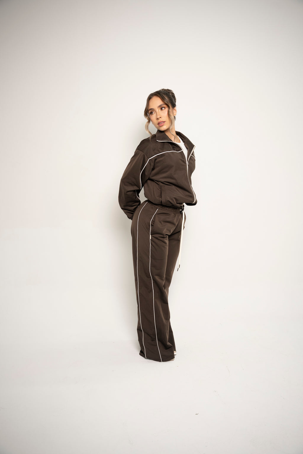 Sudadera Bota Recta Color Café