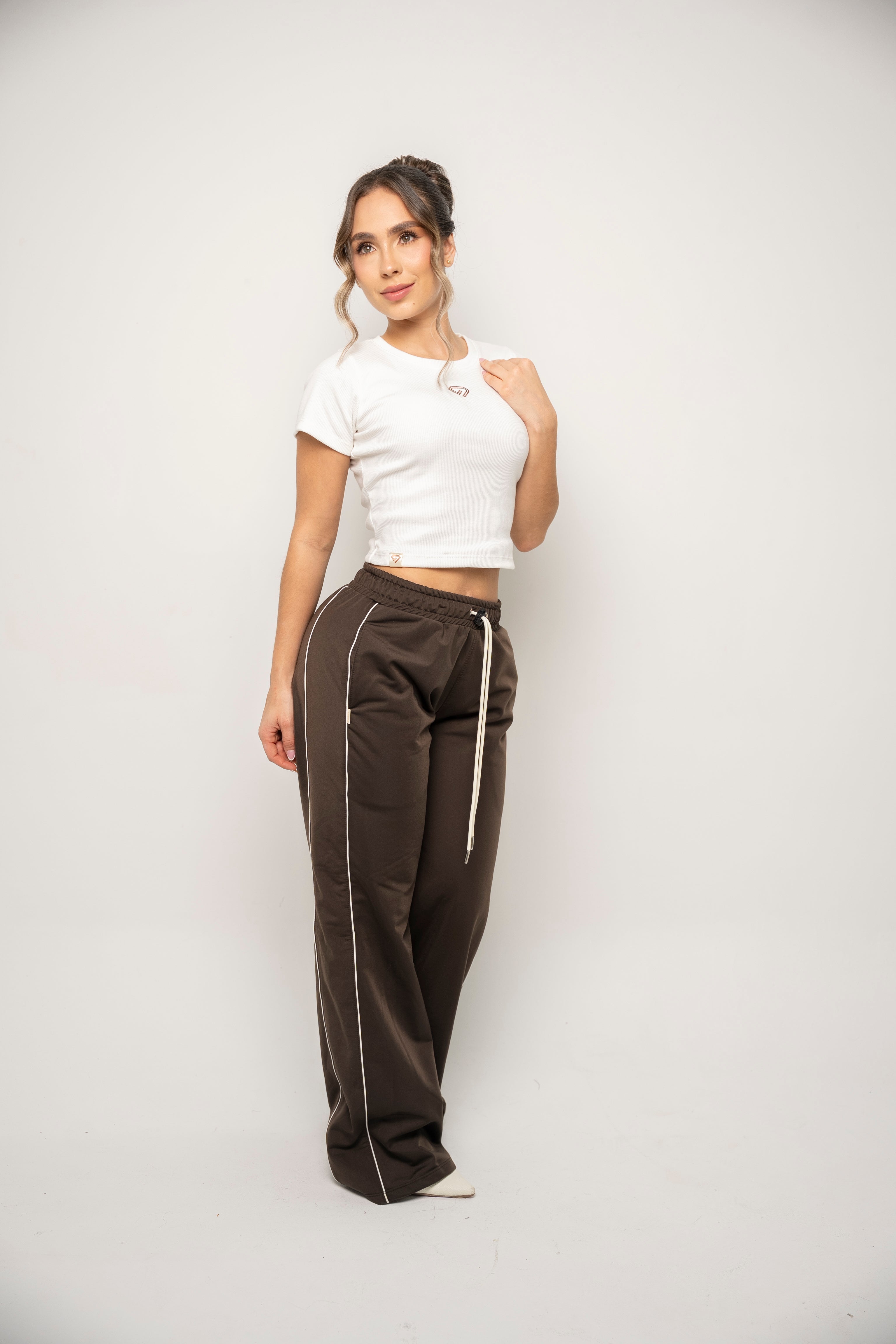 Sudadera Bota Recta Color Café