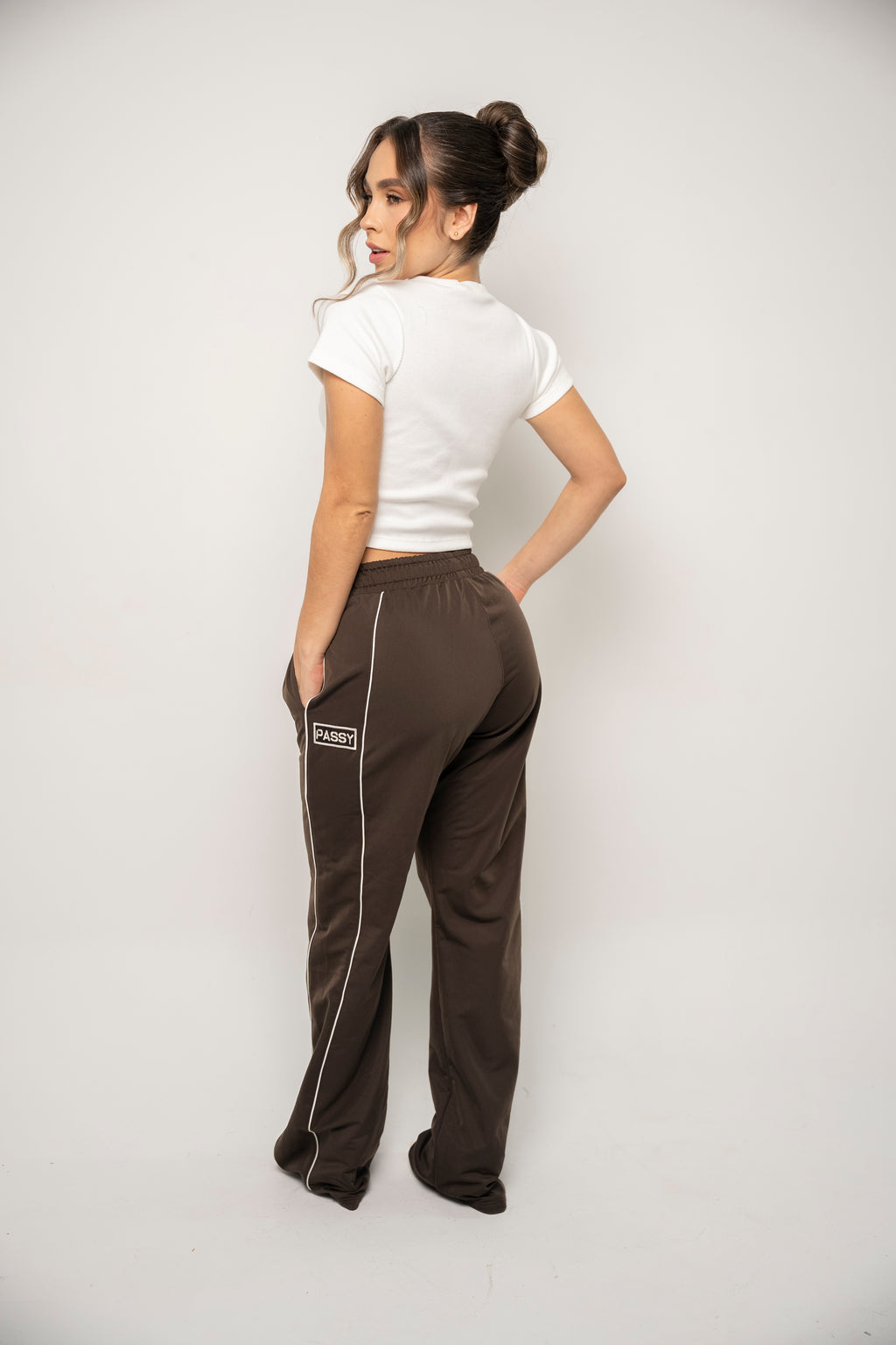 Sudadera Bota Recta Color Café