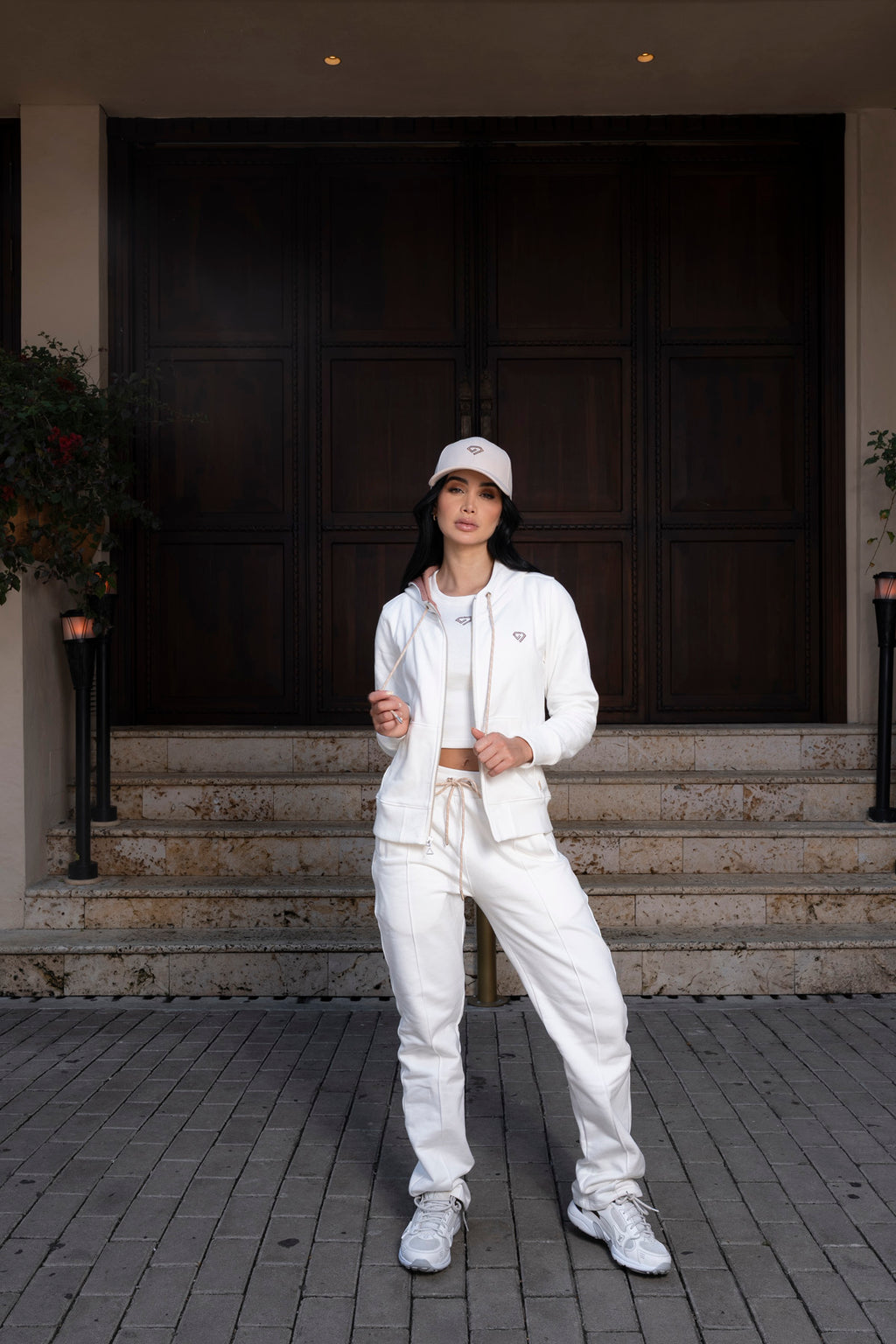 Set Monaco Marfil De Chaqueta y Sudadera Bota Recta