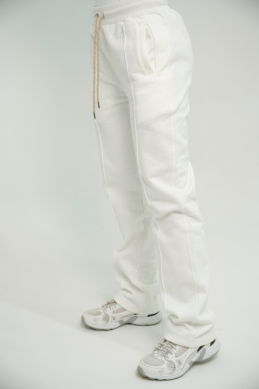 Set Monaco Marfil De Chaqueta y Sudadera Bota Recta