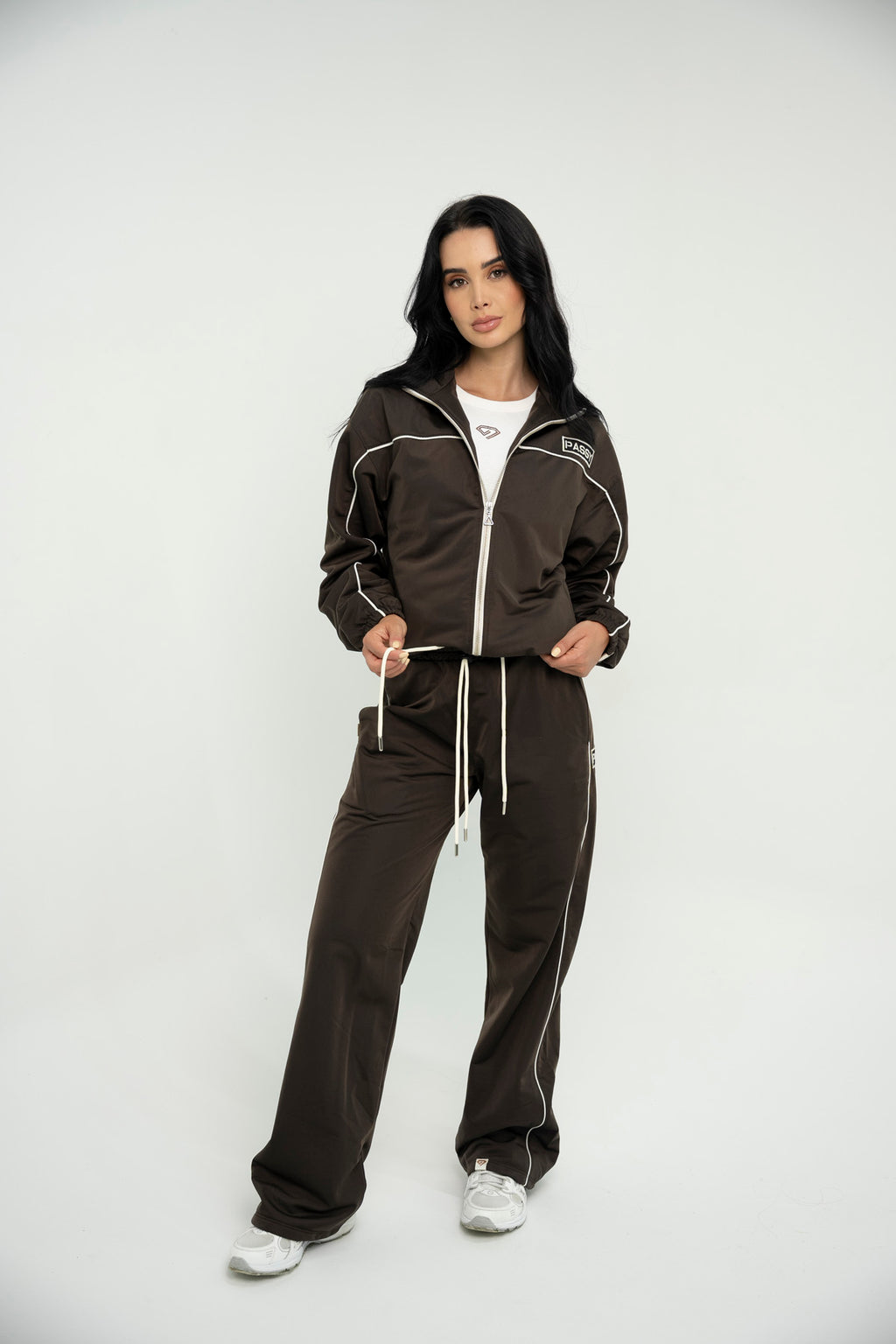 Set De Chaqueta Y Sudadera Bota Recta Para Mujer Color Café