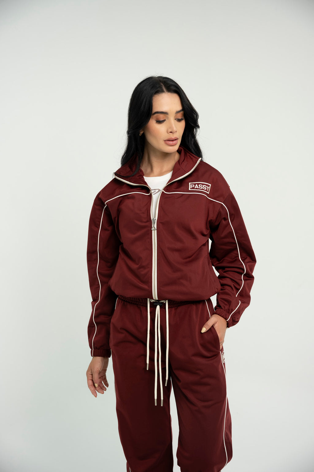 Set De Chaqueta y Sudadera Bota Recta Para Mujer Color Vinotinto