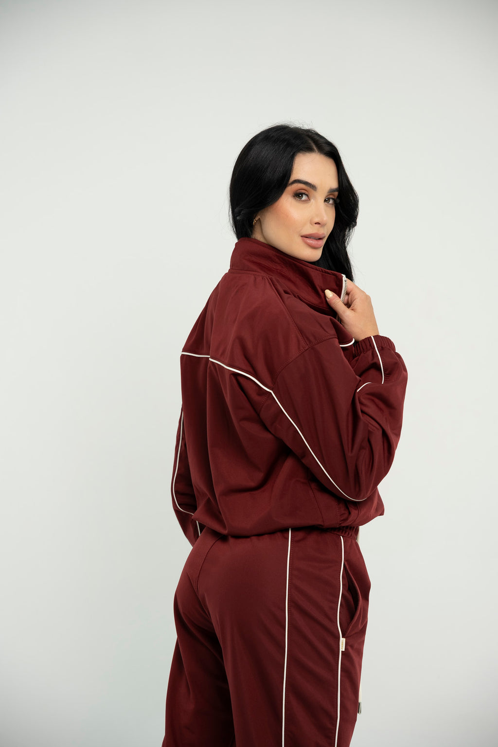 Set De Chaqueta y Sudadera Bota Recta Para Mujer Color Vinotinto