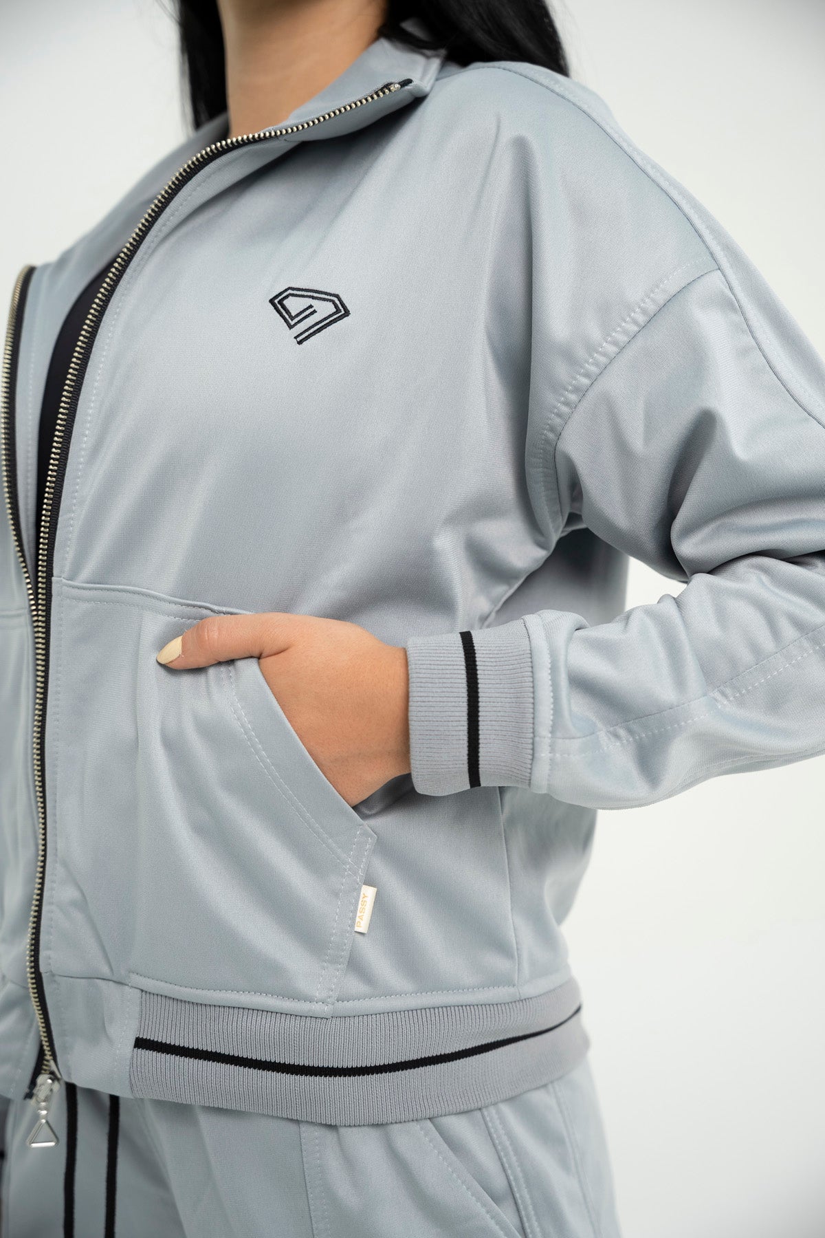 Set Tokio Gris De Chaqueta y Sudadera Bota Recta