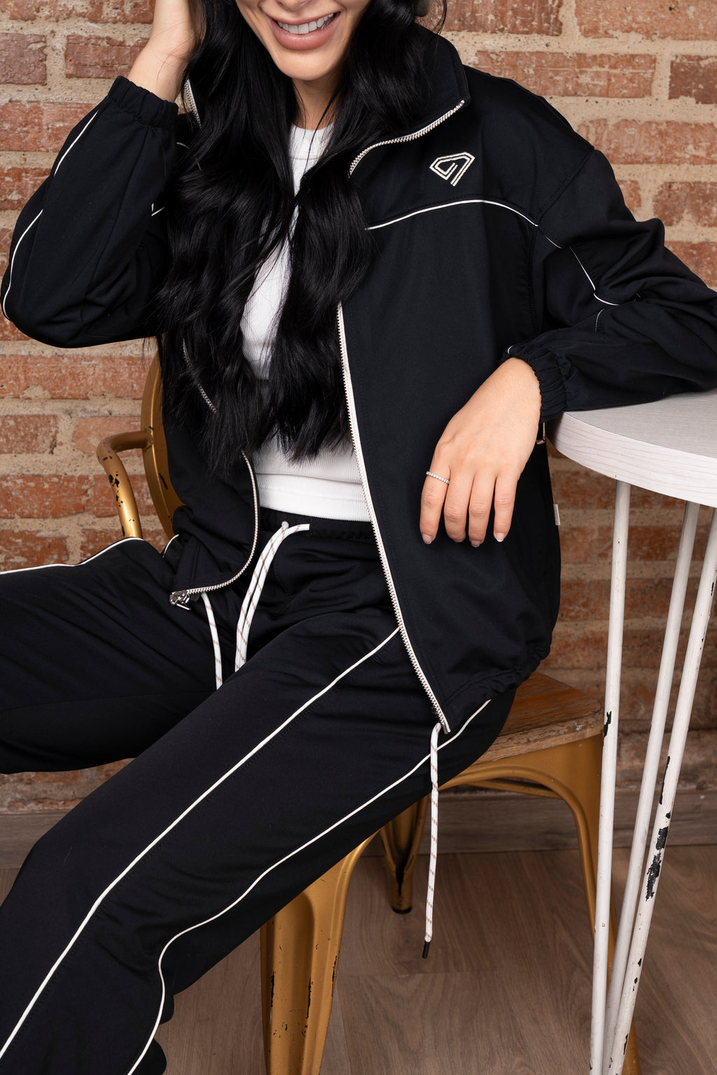 Set Élite Negro De Chaqueta y Sudadera Bota Recta