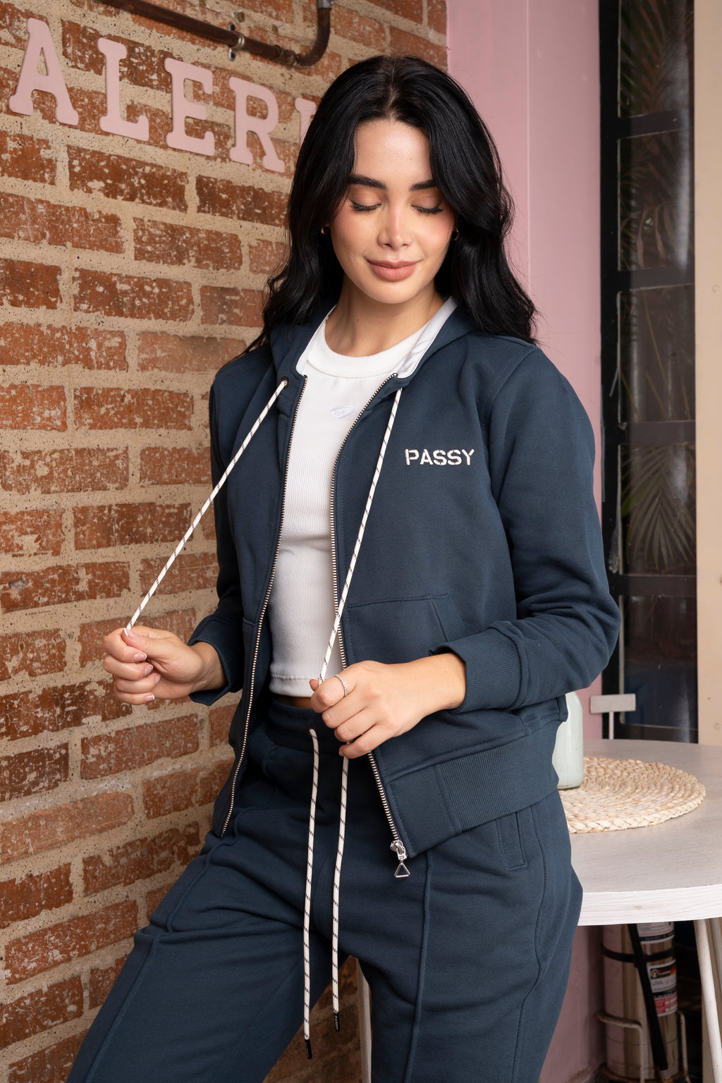 Set Zafiro Clásico Azul Oscuro De Chaqueta y Sudadera Bota Recta