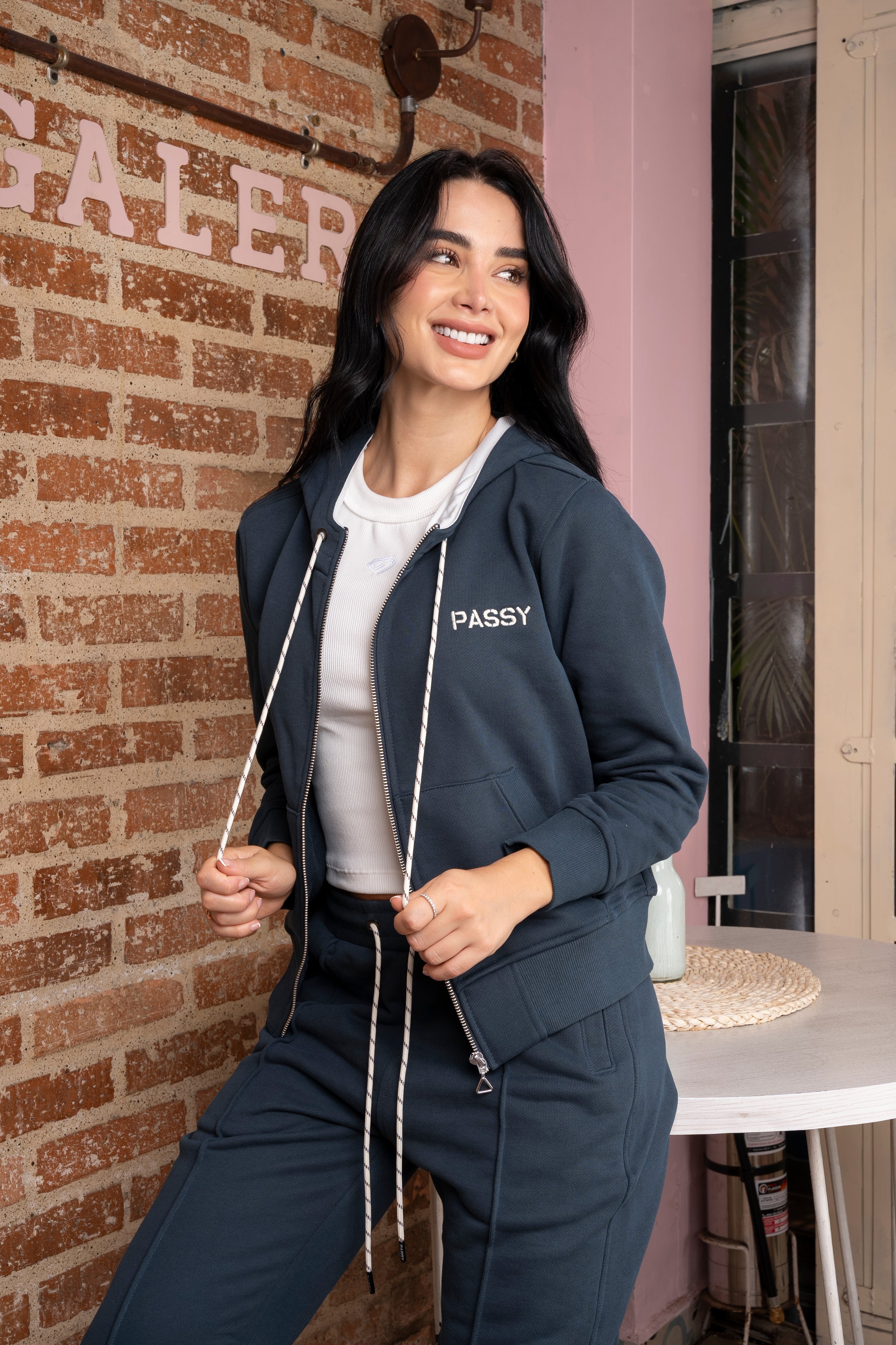 Set Zafiro Clásico Azul Oscuro De Chaqueta y Sudadera Bota Recta