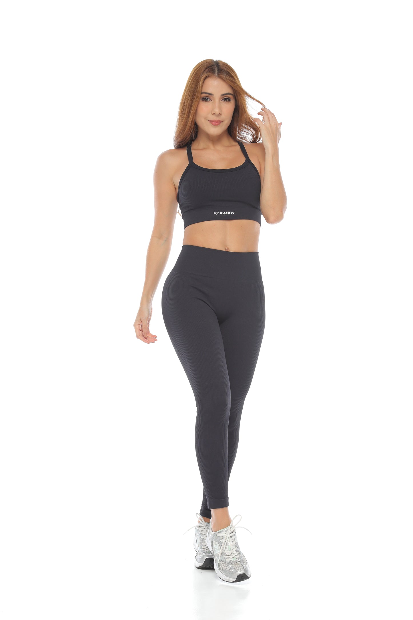 SET DEPORTIVO NEGRO DE LEGGINS Y TOP PARA MUJER