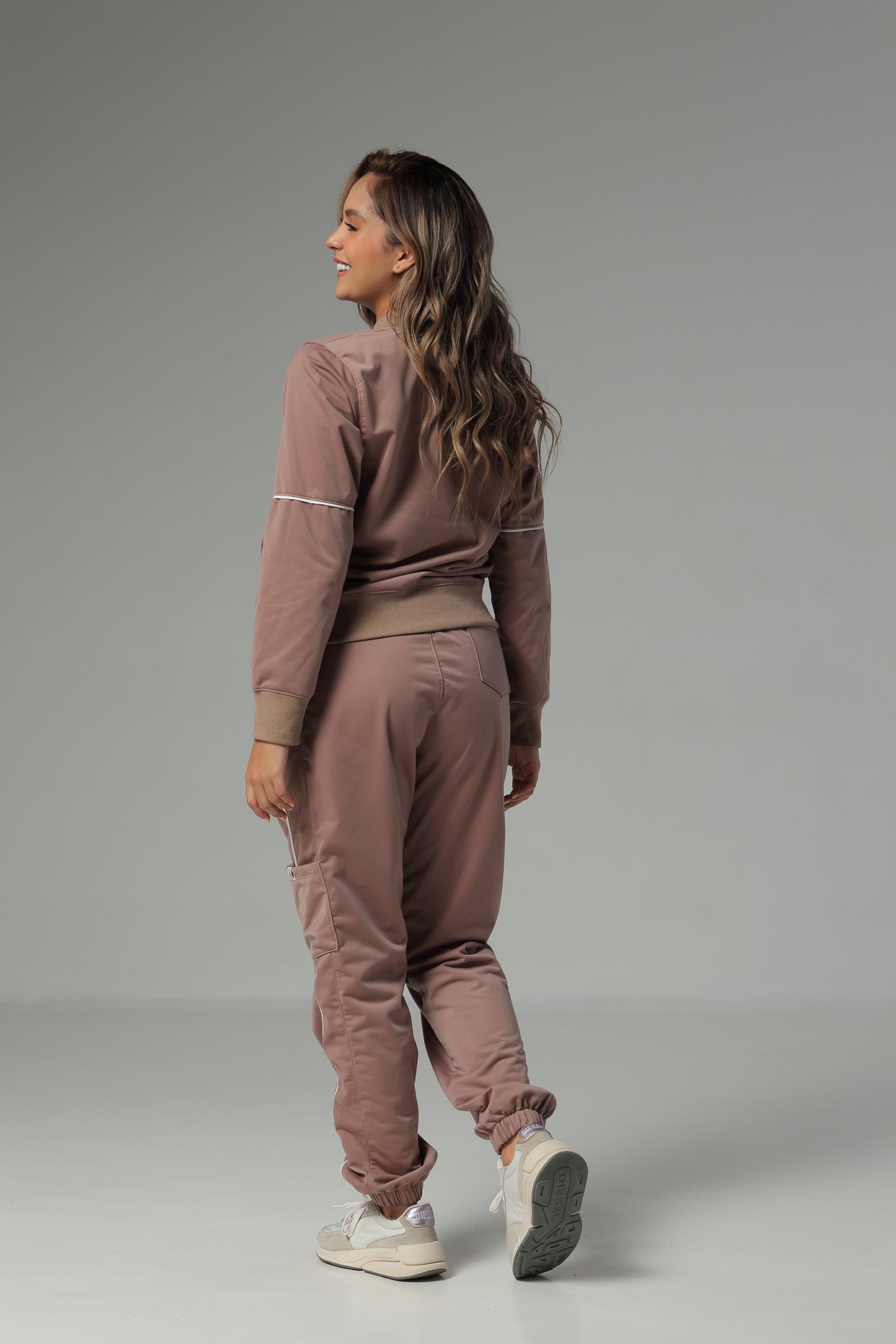 SET BUZO CON CREMALLERA Y JOGGER PARA MUJER COLOR CAFÉ