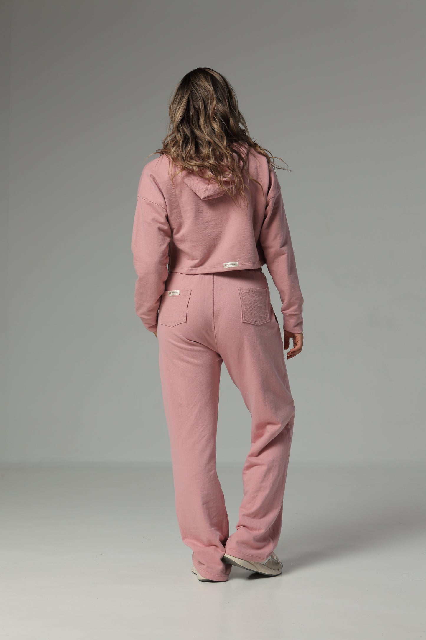 SET DE BUZO Y SUDADERA BOTA RECTA COLOR ROSADO PARA MUJER