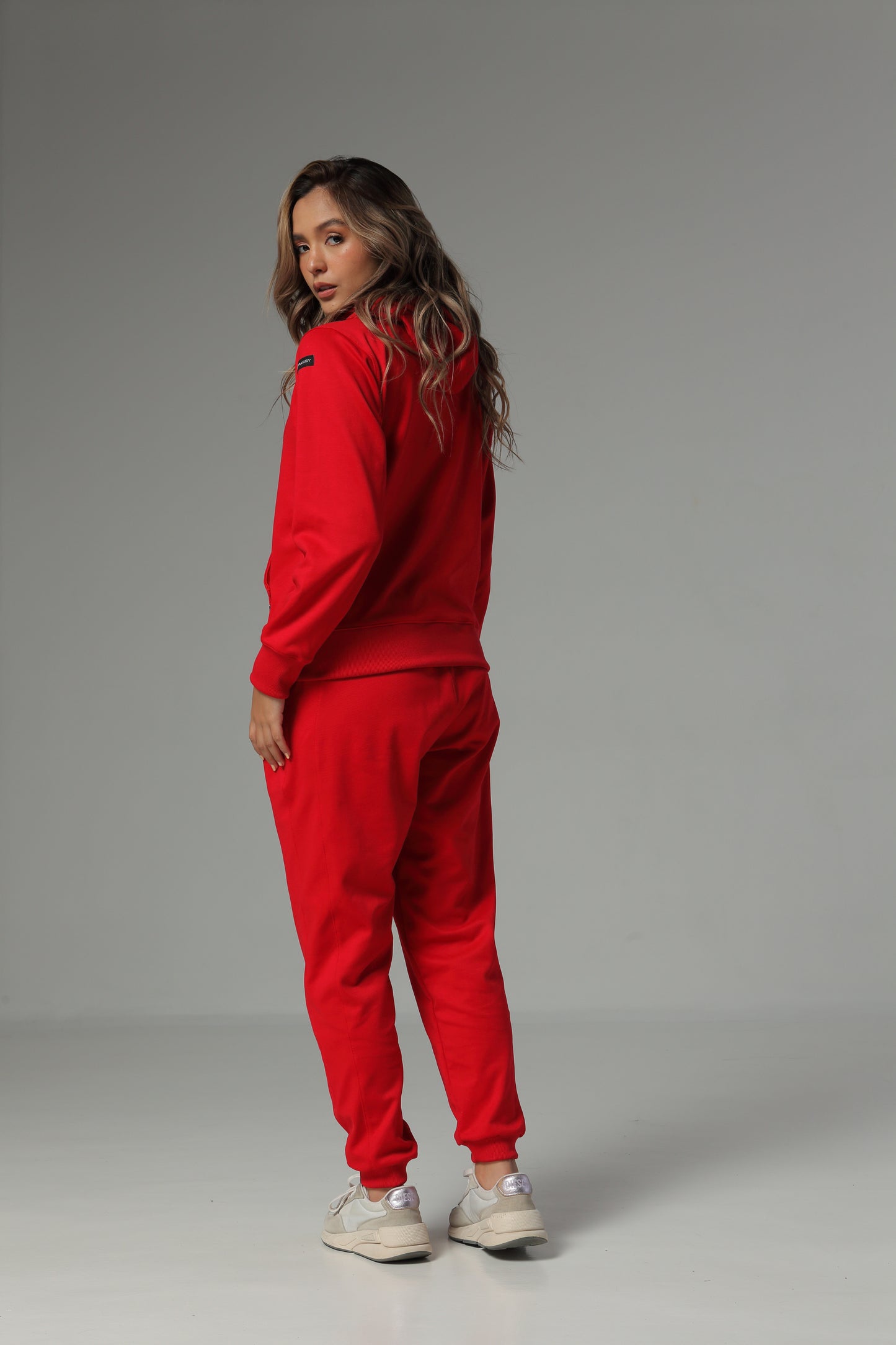 SET DE BUZO Y JOGGER COLOR ROJO PARA MUJER