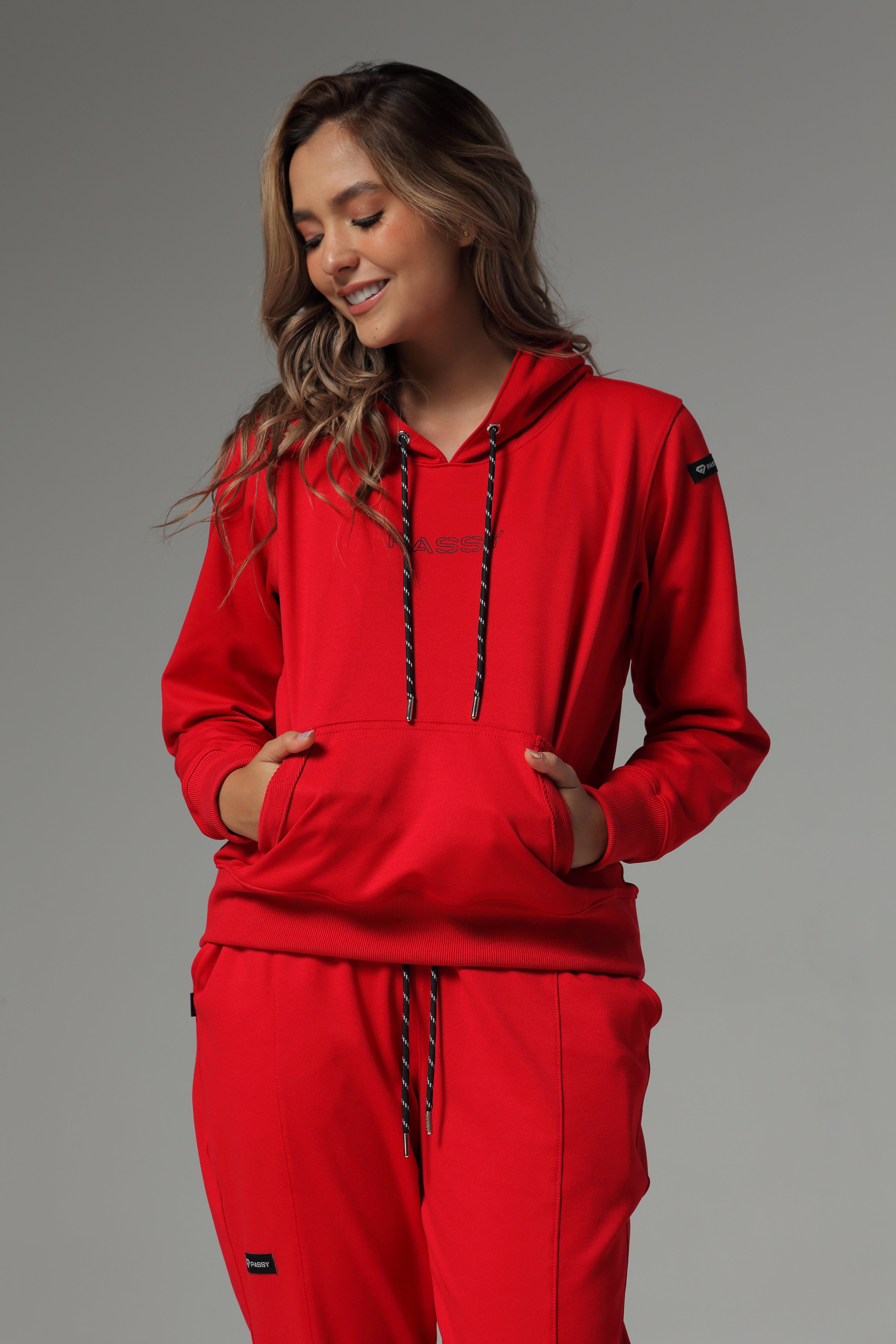 Set De Buzo Y Jogger Color Rojo Para Mujer