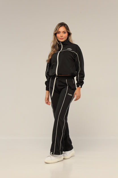 SET NEGRO PARA MUJER DE BUZO Y SUDADERA BOTA RECTA