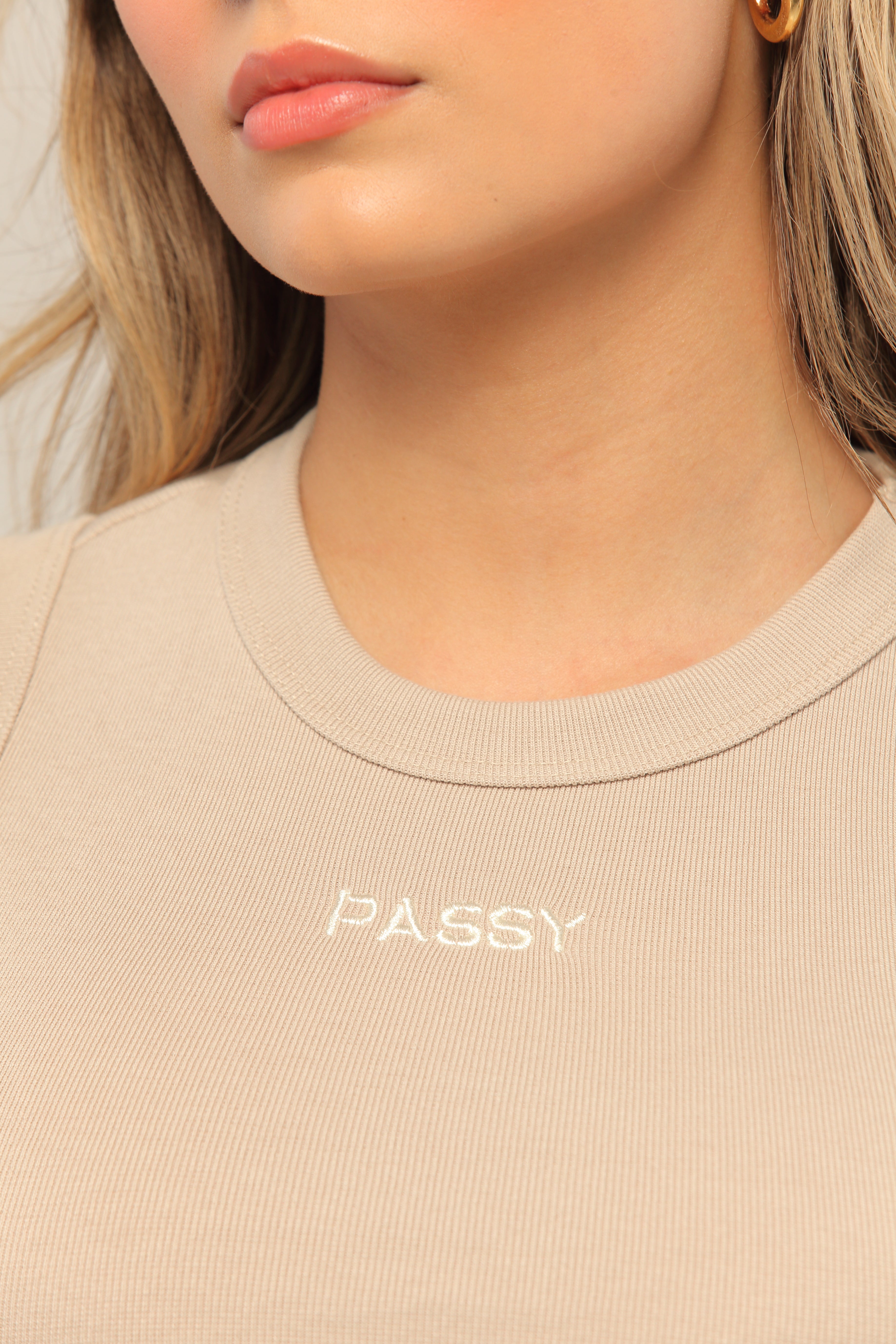 TOP COLOR CAMEL PARA MUJER