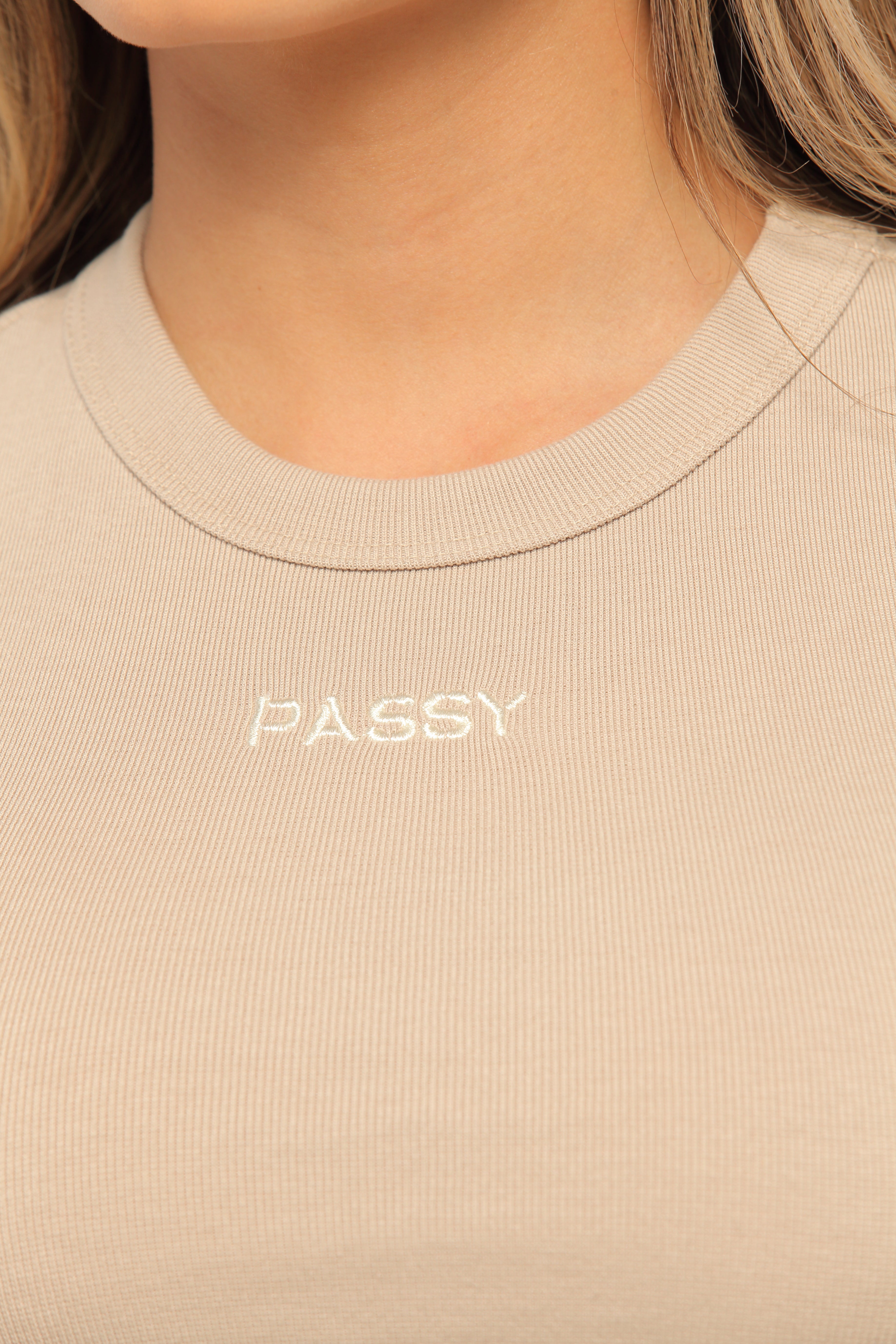 TOP COLOR CAMEL PARA MUJER