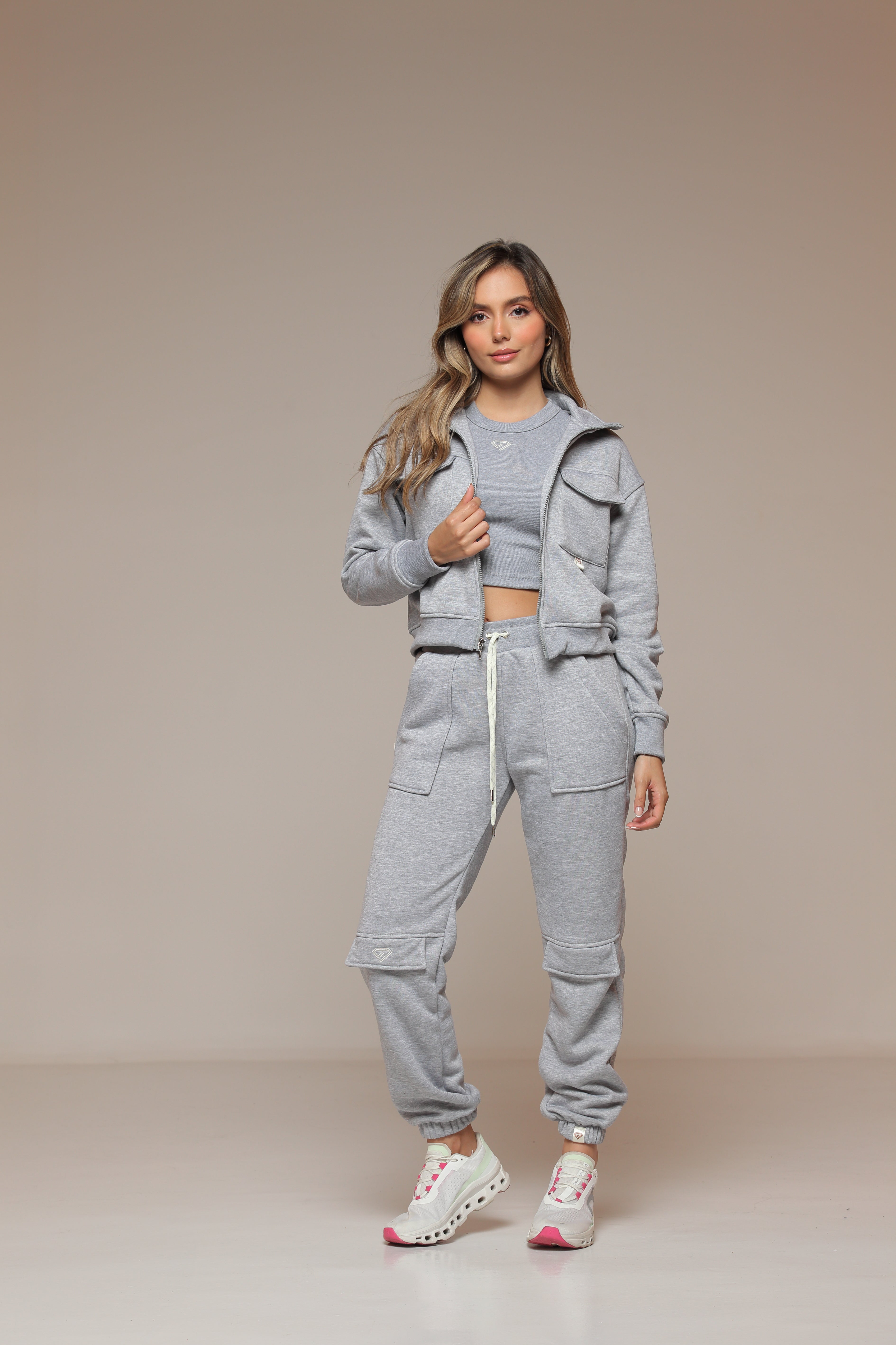 Jogger Color Gris