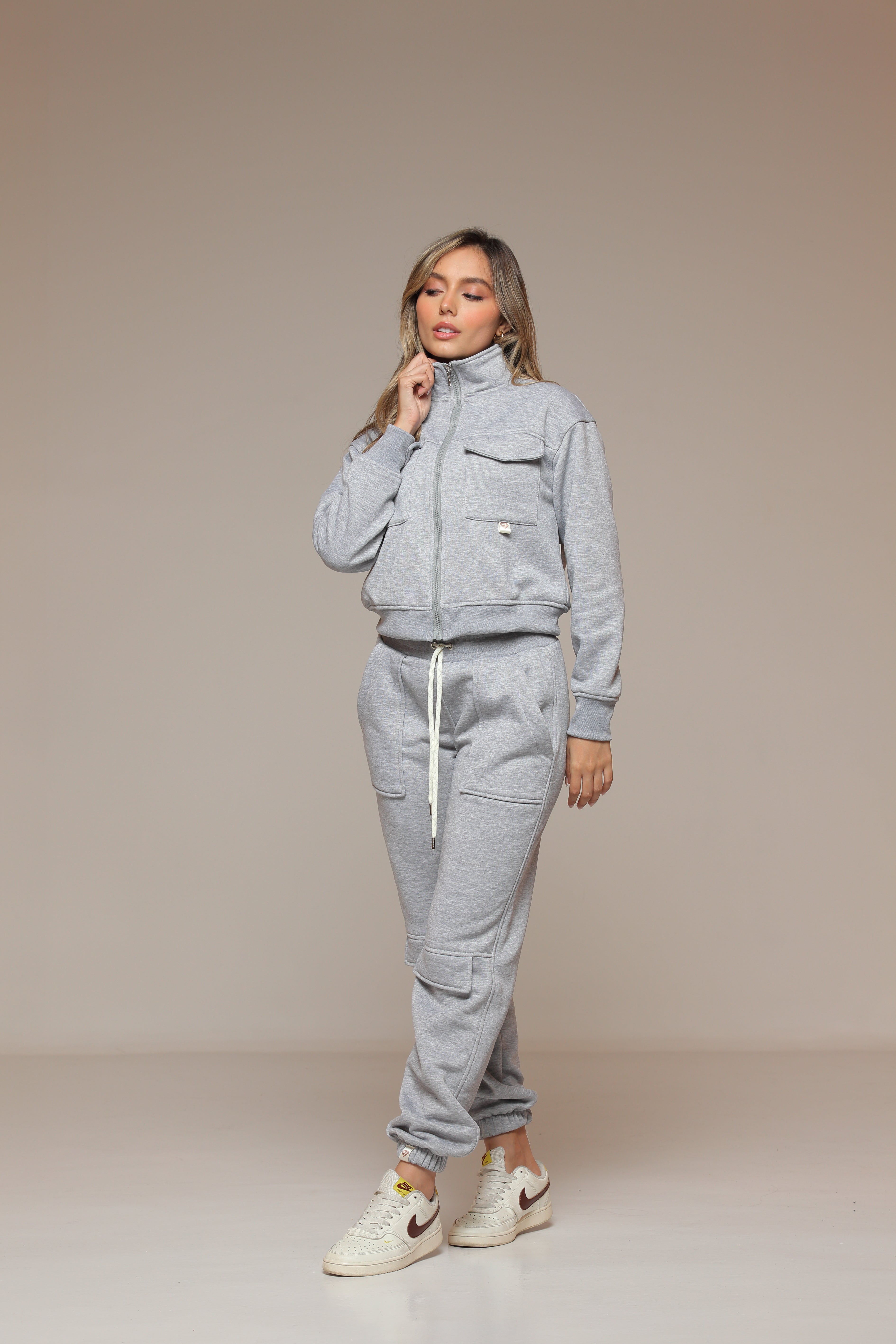 Set Para Mujer De Buzo Y Jogger Color Gris Jaspeado