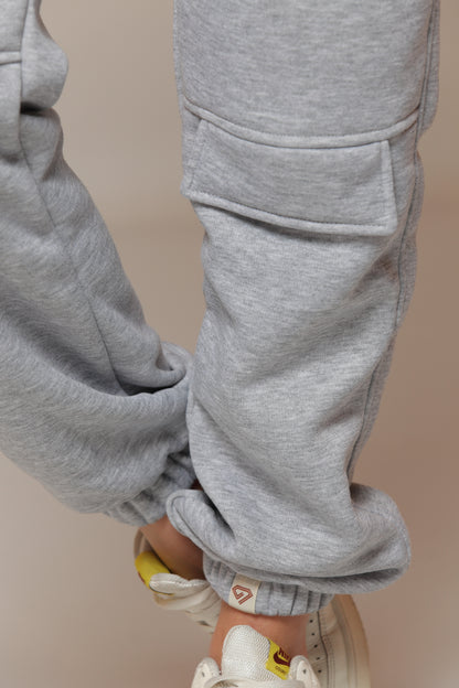 CONJUNTO PARA MUJER DE BUZO Y JOGGER COLOR GRIS JASPED