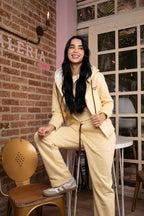 Set Esencia Amarillo Pastel De Chaqueta  y Sudadera Bota Recta