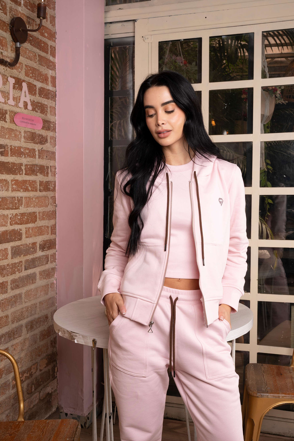 Set Esencia Rosado De Chaqueta y Sudadera Bota Recta